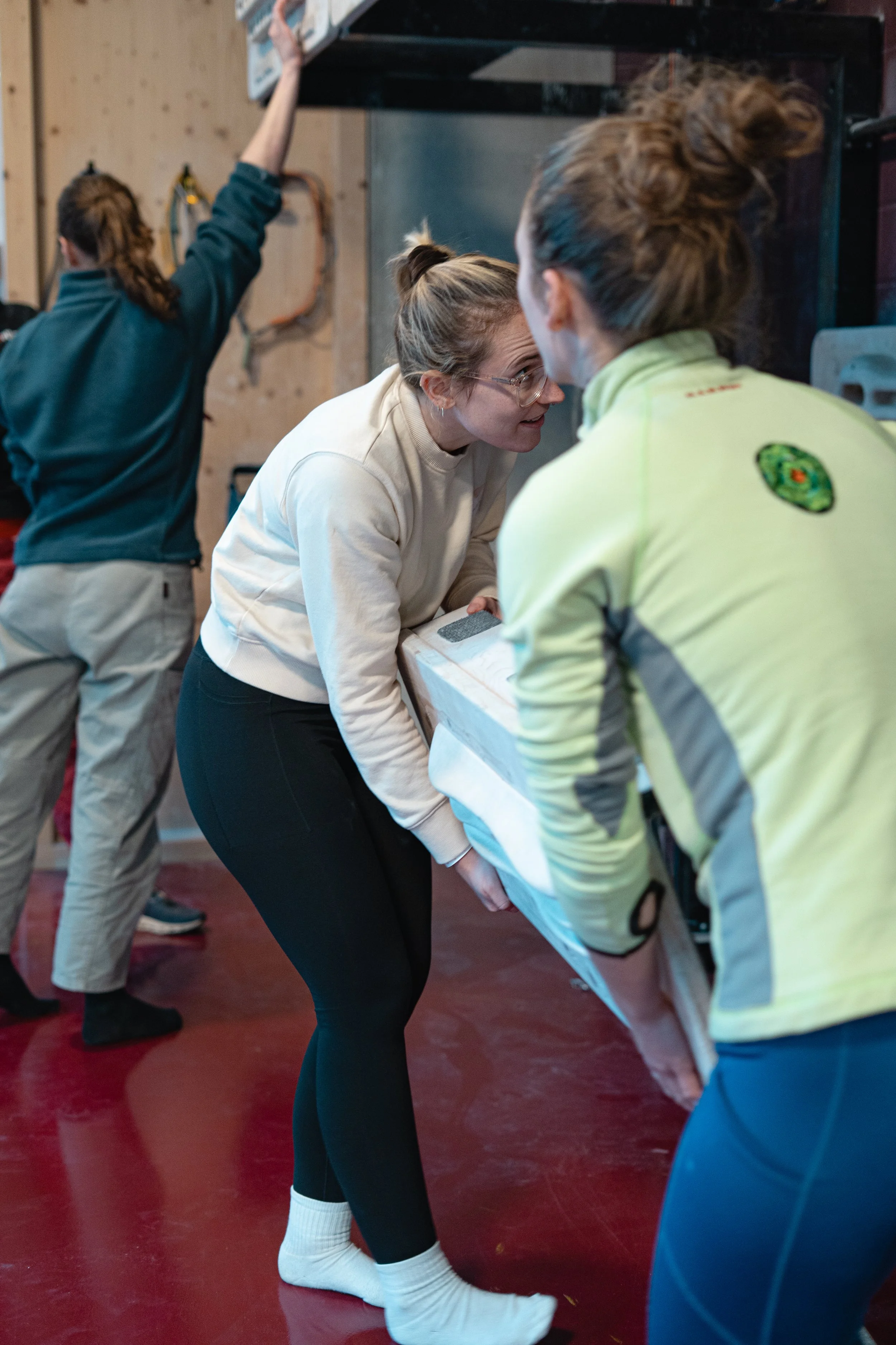 251122_Flinta_BoulderinnenFestival_043.jpg