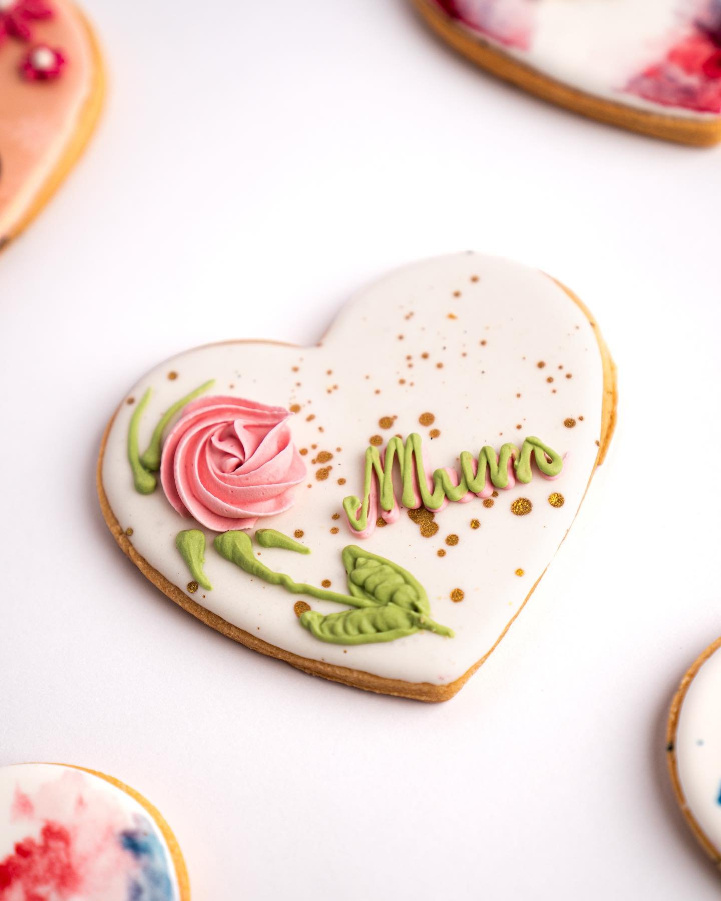 Nessuno &egrave; pi&ugrave; importante della mamma. 

👉🏻 Di una cosa siamo sicuri: nessuno come la mamma sapr&agrave; apprezzare i piccoli gesti che, in occasione della sua festa, il 12 maggio, saprai dedicarle 💗

A volte basta un gesto semplice: 