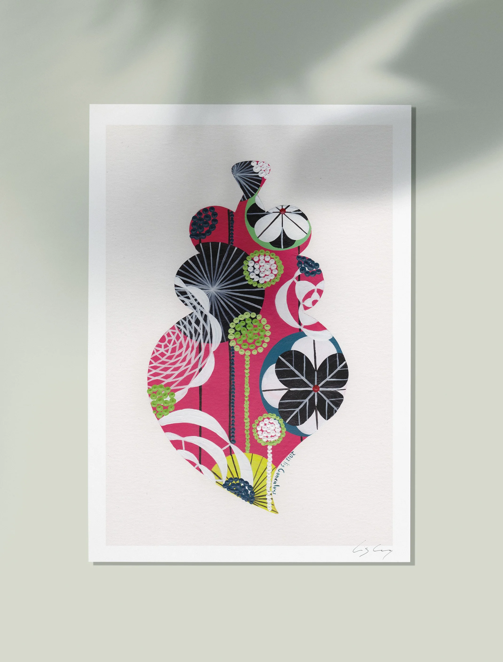 Portuguese Heart (Crimson) - Fine art print by Lis Gonçalves. A modern and colourful take on a famous Portuguese icon.