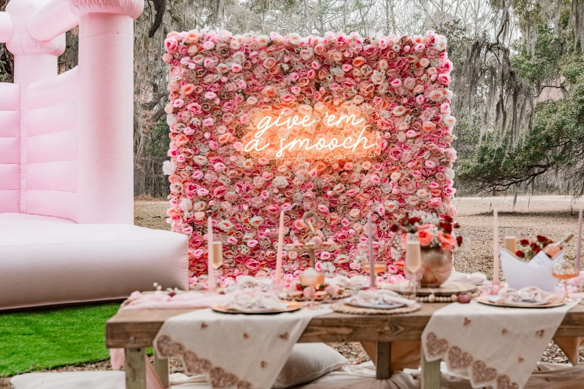 Bridal showers, bachelorette parties, or the ideal photo spot for your wedding&hellip;our floral walls are perfect additions to any celebration. #floralwalls #charleston #wedding #photobooth