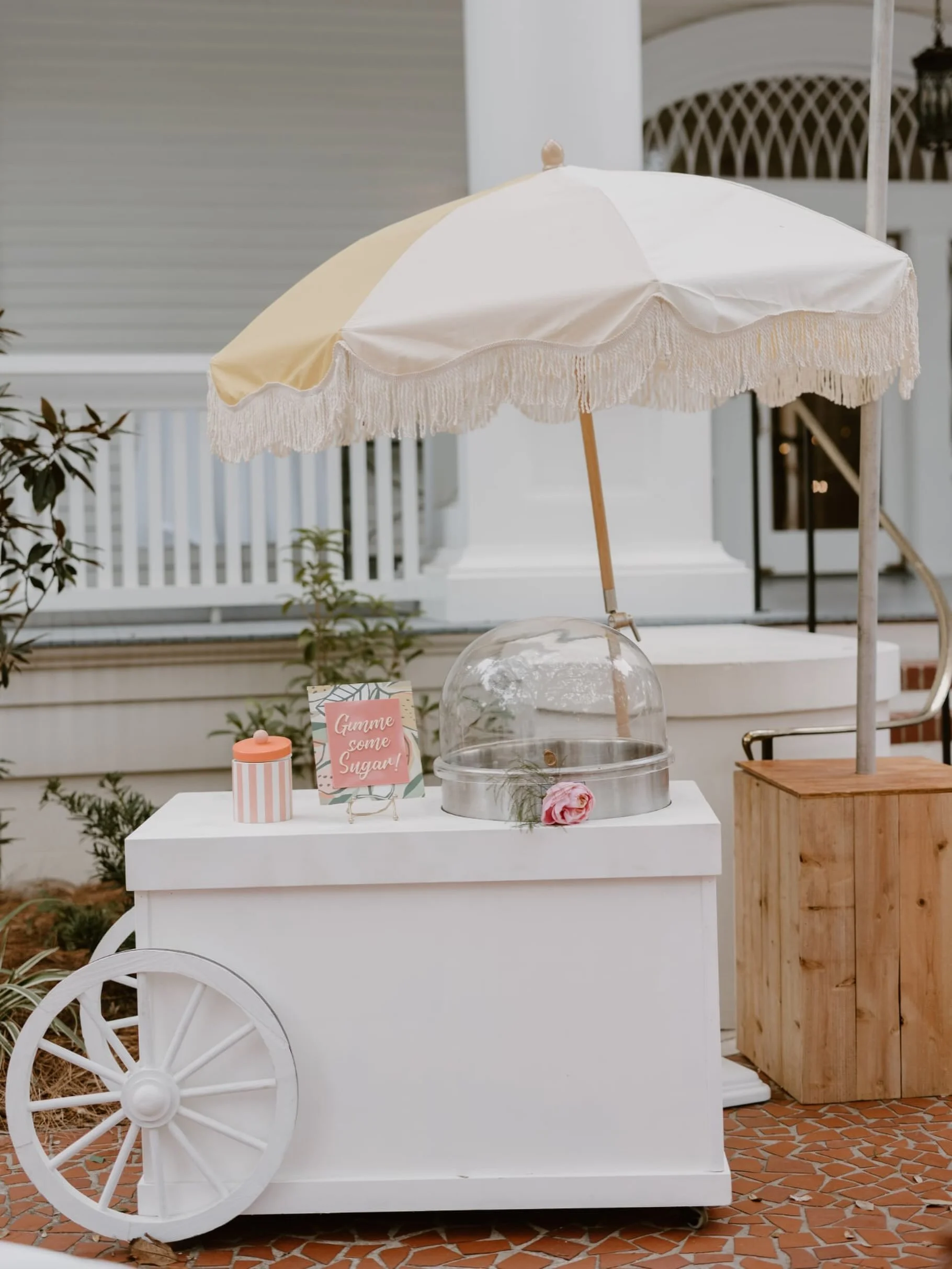 Sugar, sugar!

Our cotton candy cart is the sweetest addition to your wedding, bridal shower, or party!