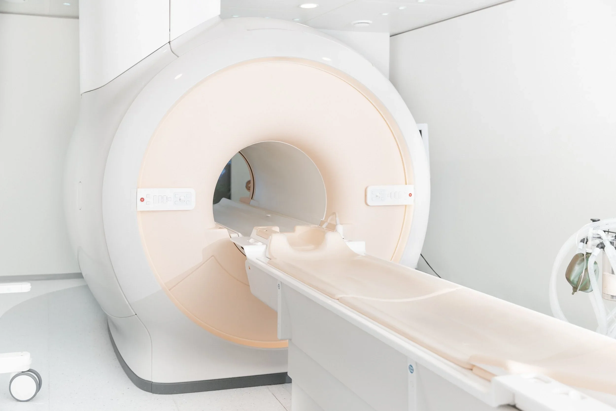 CT scanner in a medical imaging suite, representing lung cancer screening and the role of imaging in early detection and diagnosis.