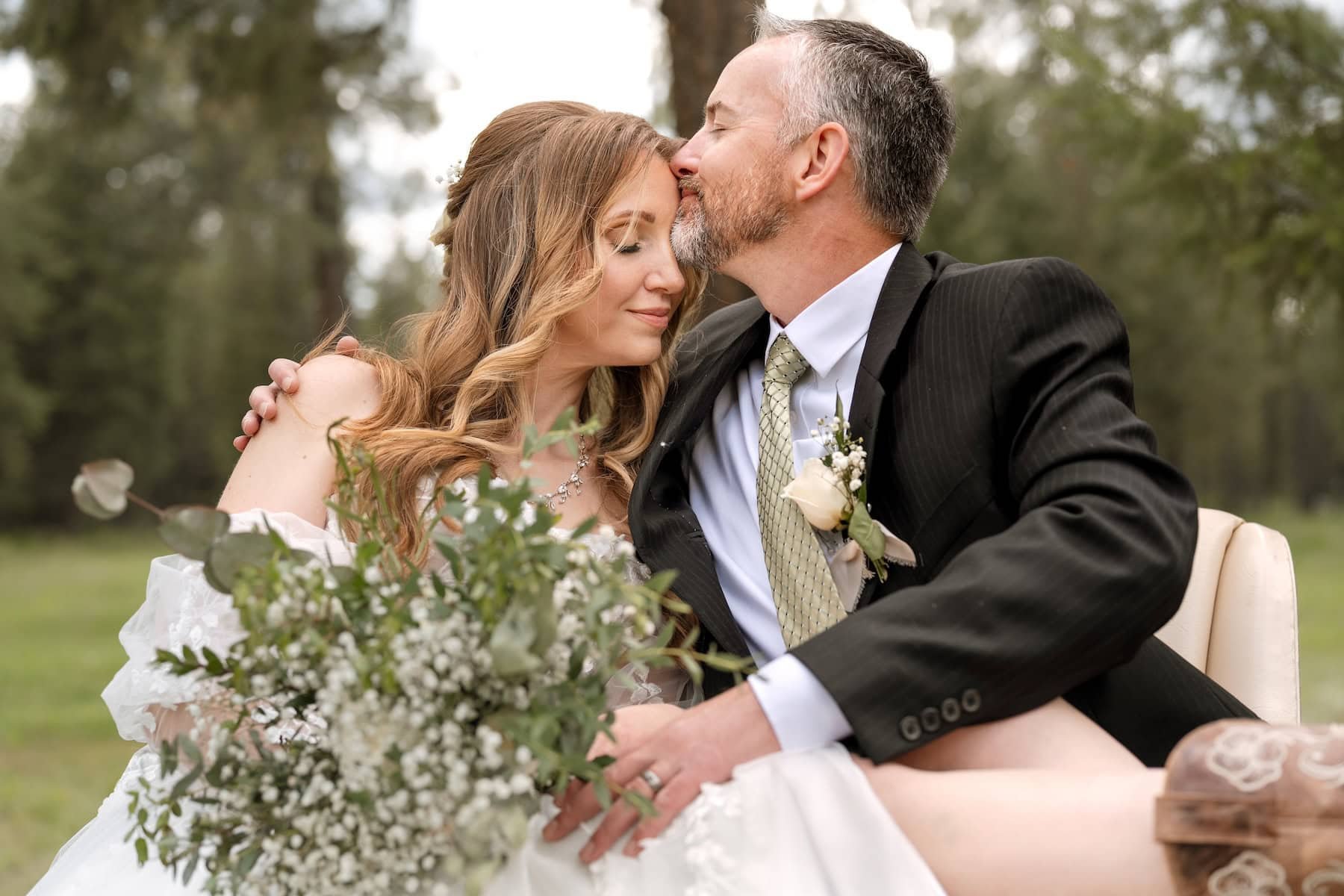 Idaho wedding venue with horses