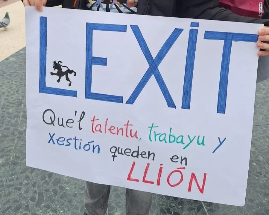 Los exiliados laborales de León en Catalunya salen un día antes del 16F