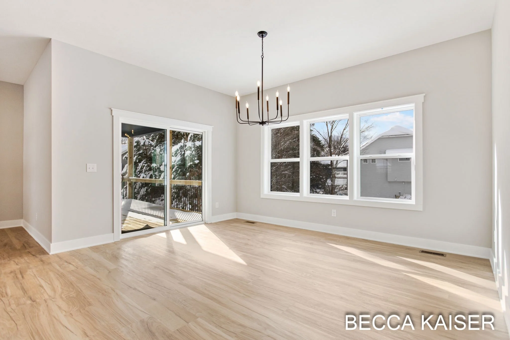 18-web-or-mls-9075 Winterberry Dr, West Olive-18.jpg