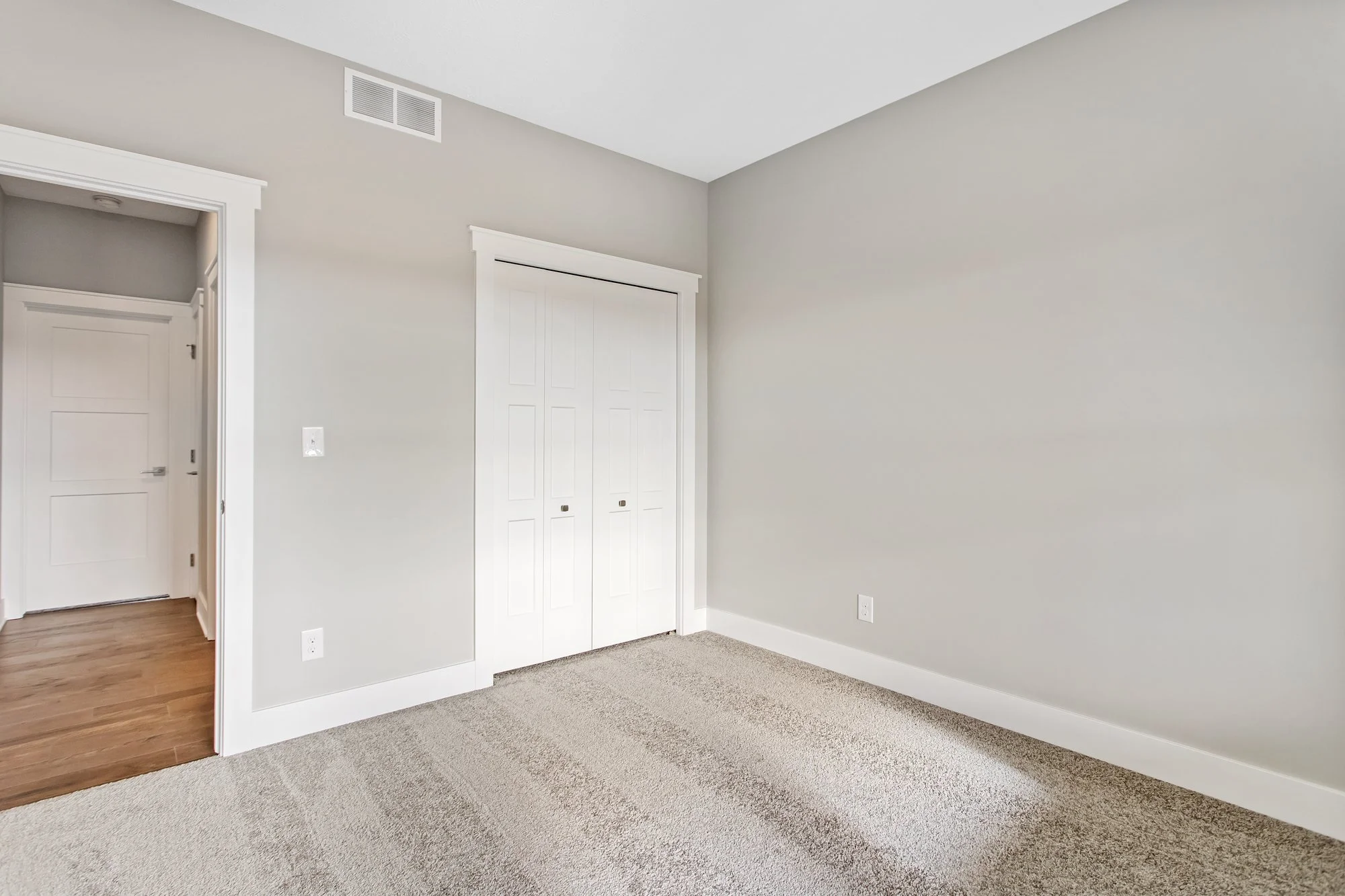 14714 Leonard St, Spring Lake-14.jpg