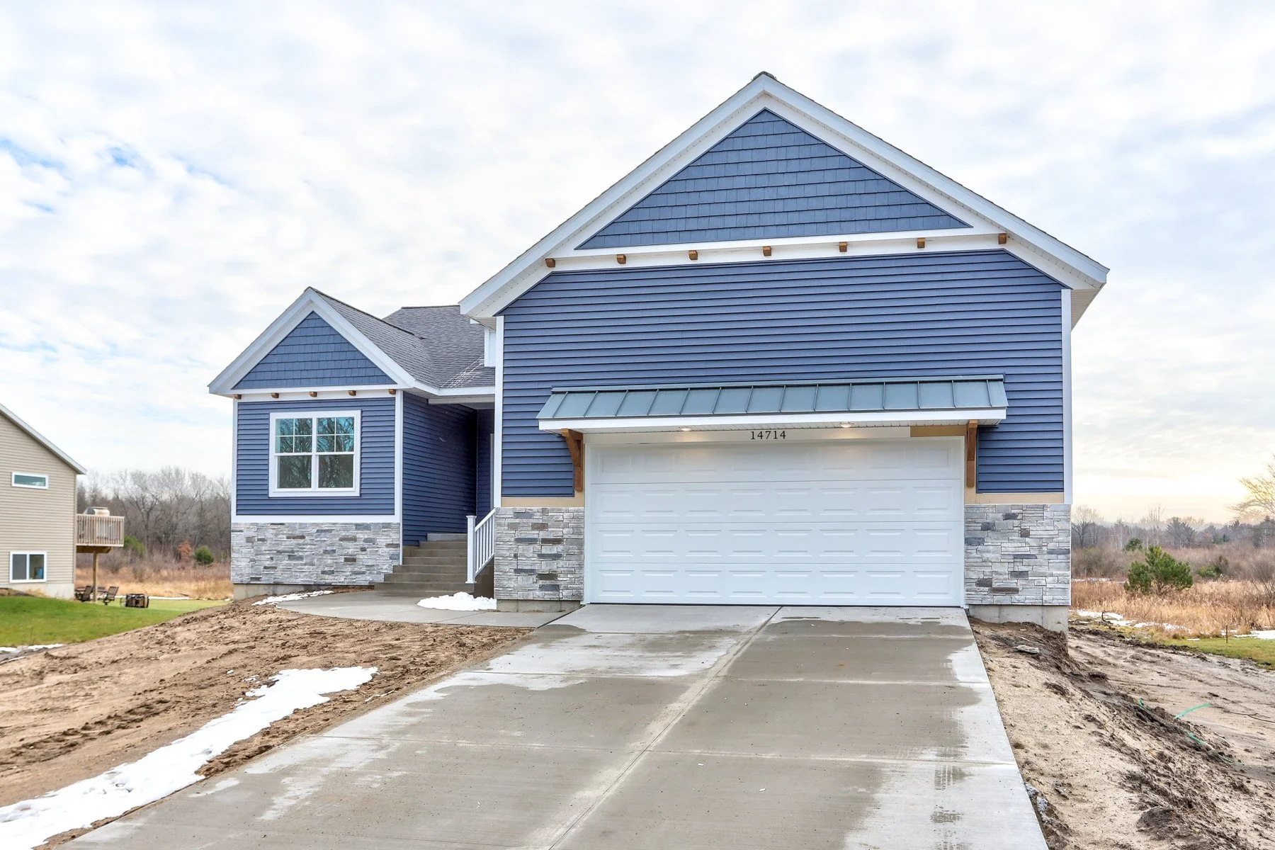 14714 Leonard St, Spring Lake-4.JPG