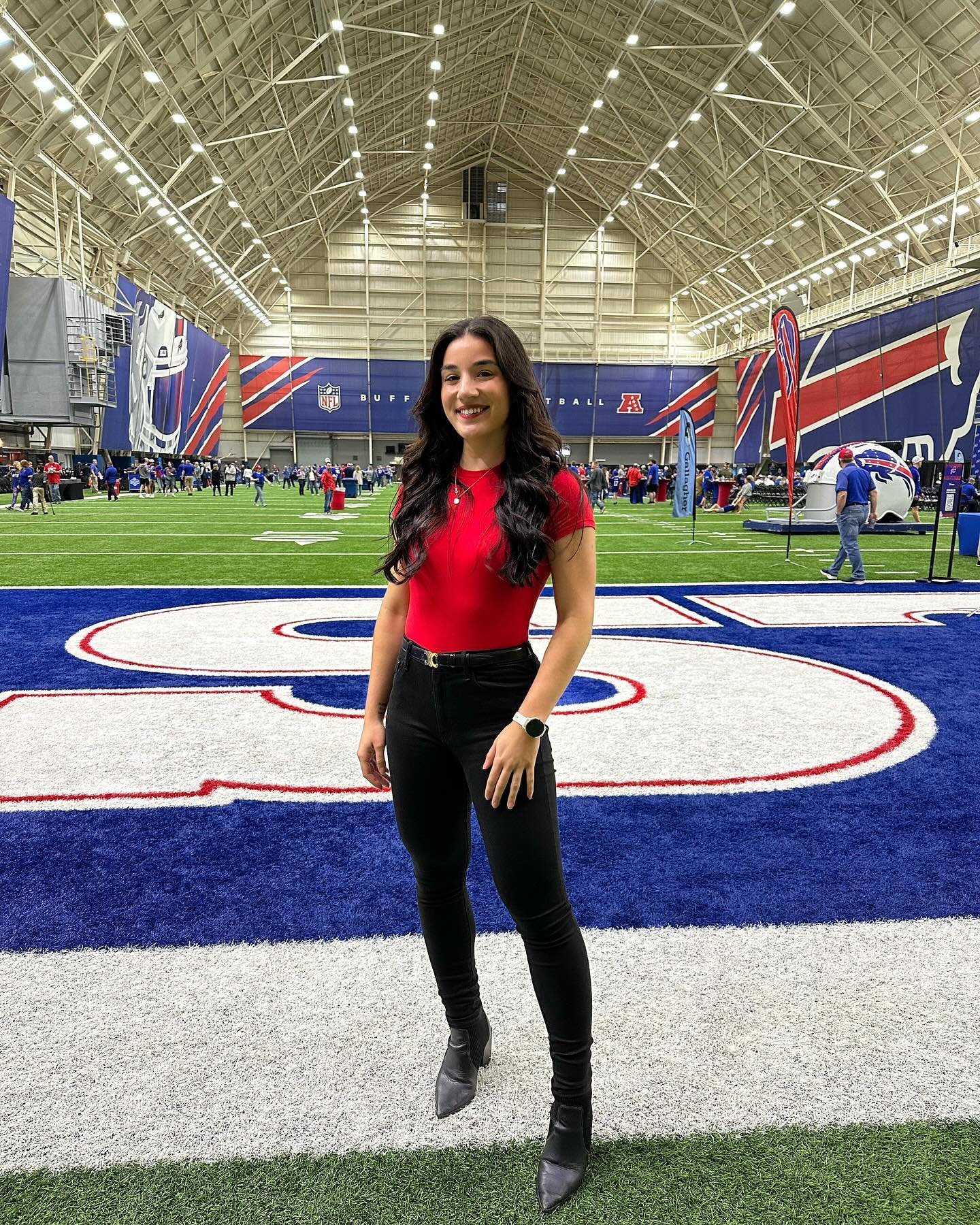 What a fun time with the @buffalobills this weekend, celebrating our 2024 draft class! 💙❤️🦬

I can&rsquo;t wait for football season to be back! 

And ps&hellip;😉YES, Seasidelines will be back this season. Bigger and better than ever. Every week of