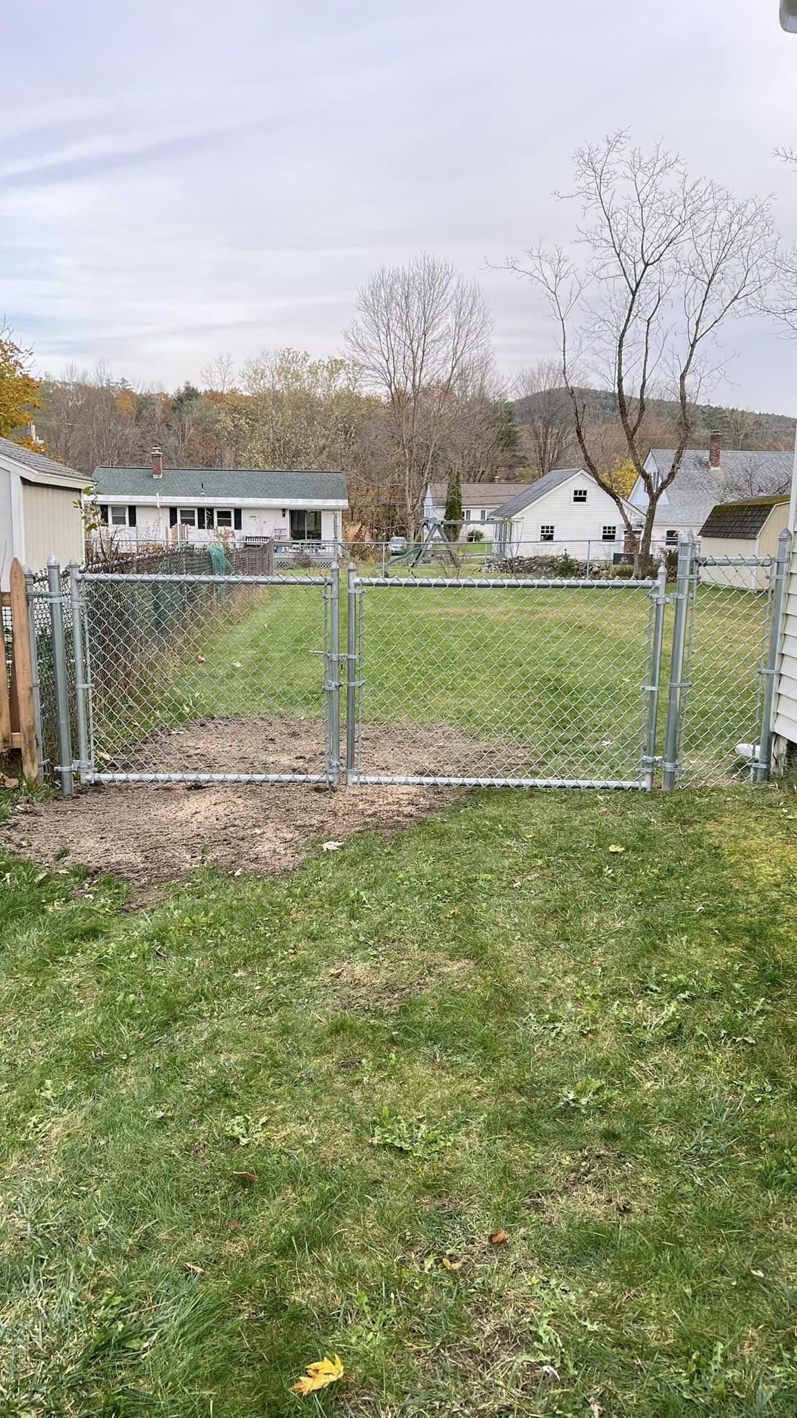 4' high heavy duty dog fence double gate