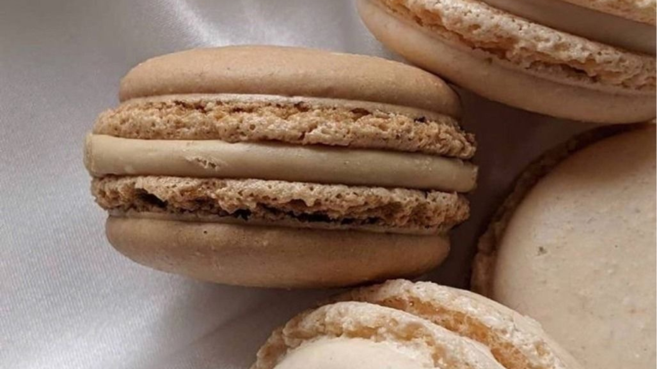 WHY ADHD WOMEN STRUGGLE WITH FOOD (AND HOW NERVOUS SYSTEM REGULATION + BRAIN OPTIMIZATION HELPS)