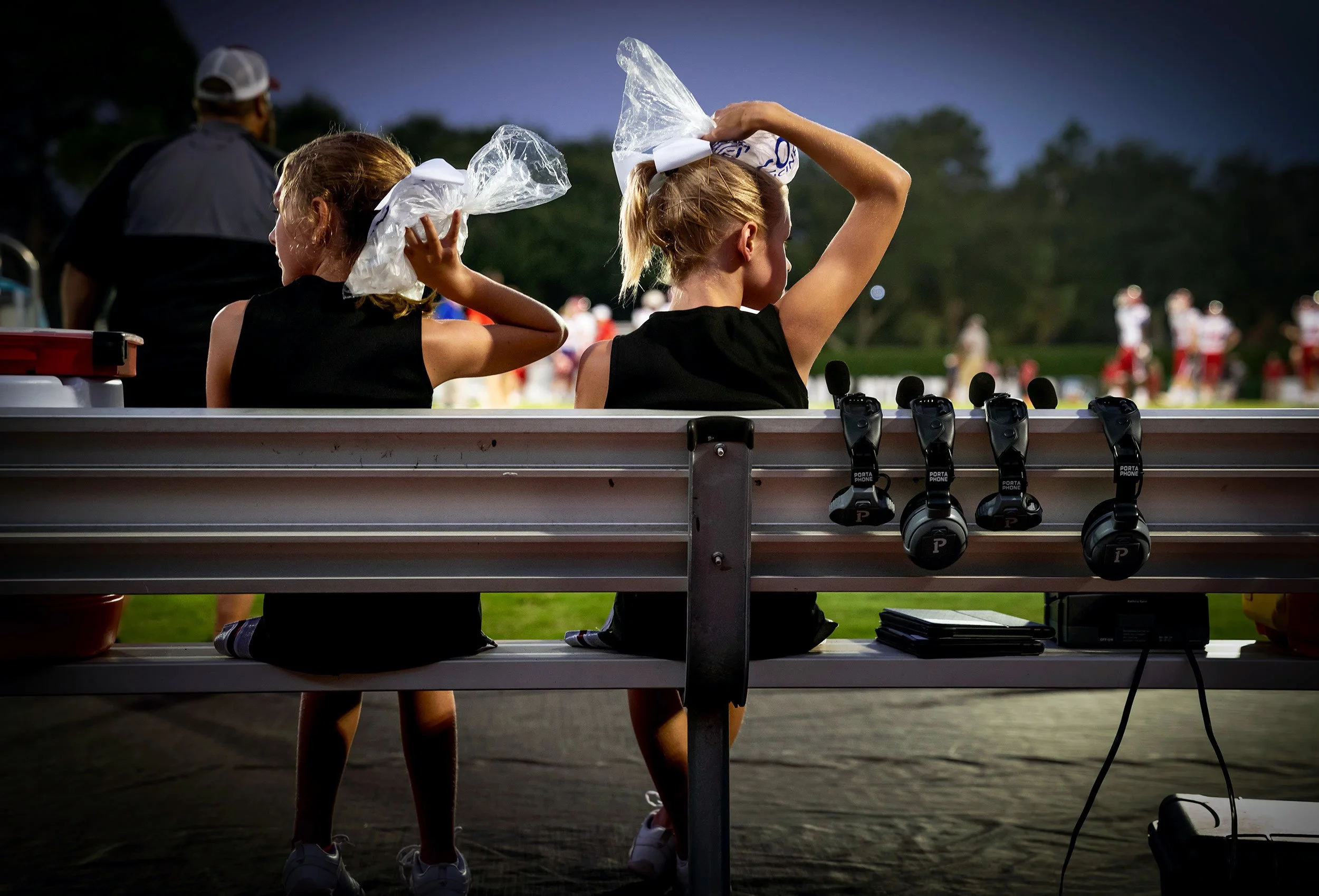 _DSC2759_GirlsOnBench_KIDS_WH_BLAIS.jpg