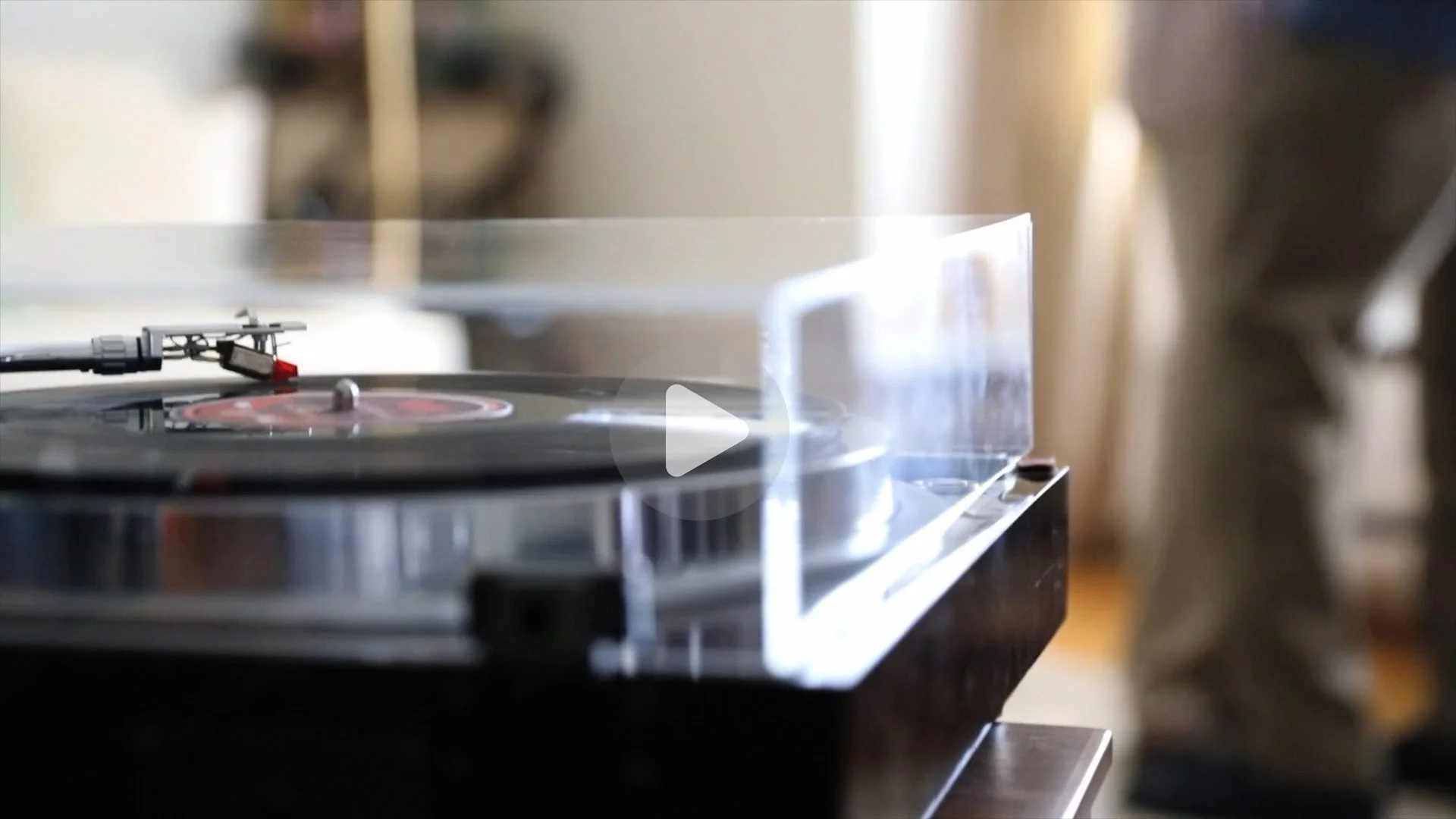 NUEDEXTRA THUMB USING.jpg