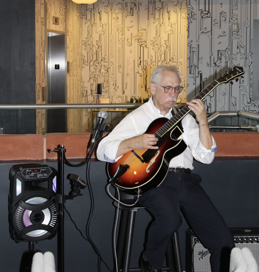 Live Jazz with Ed Kincade 
