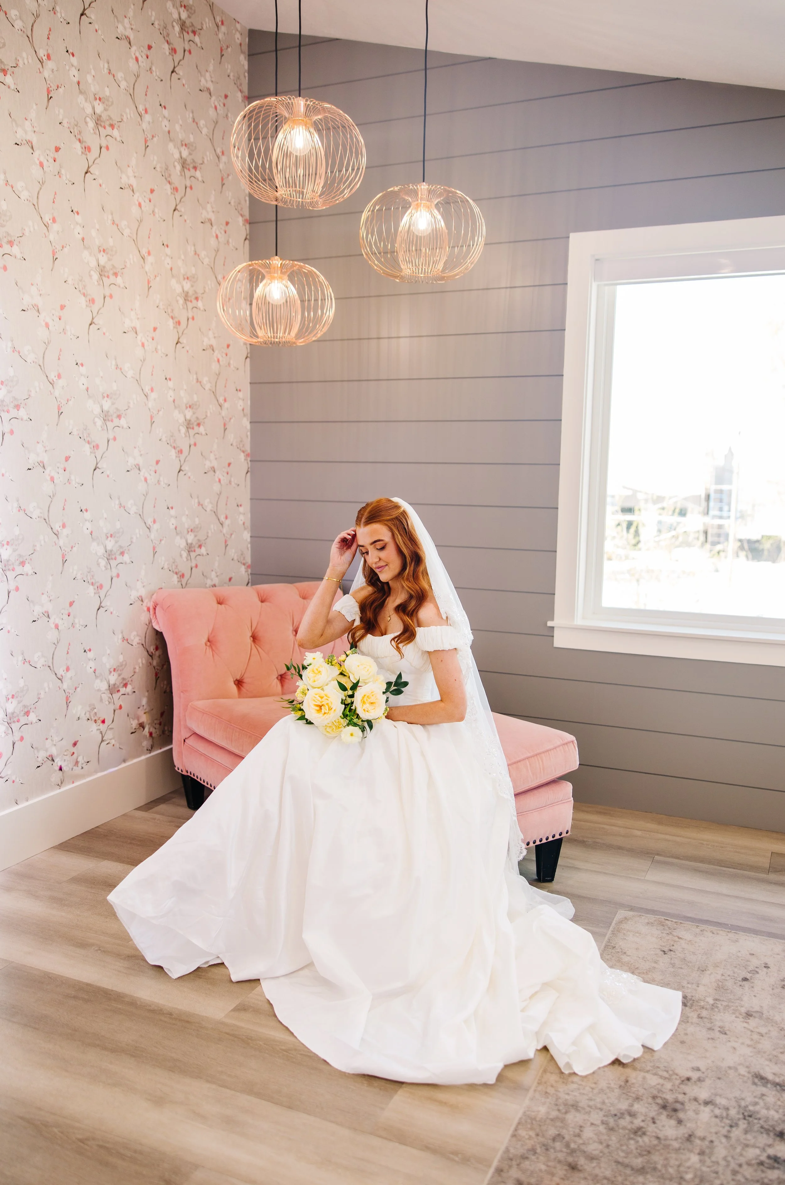 A ut wedding videographer including a wedding venue that loves style and elegance with a touch or romance