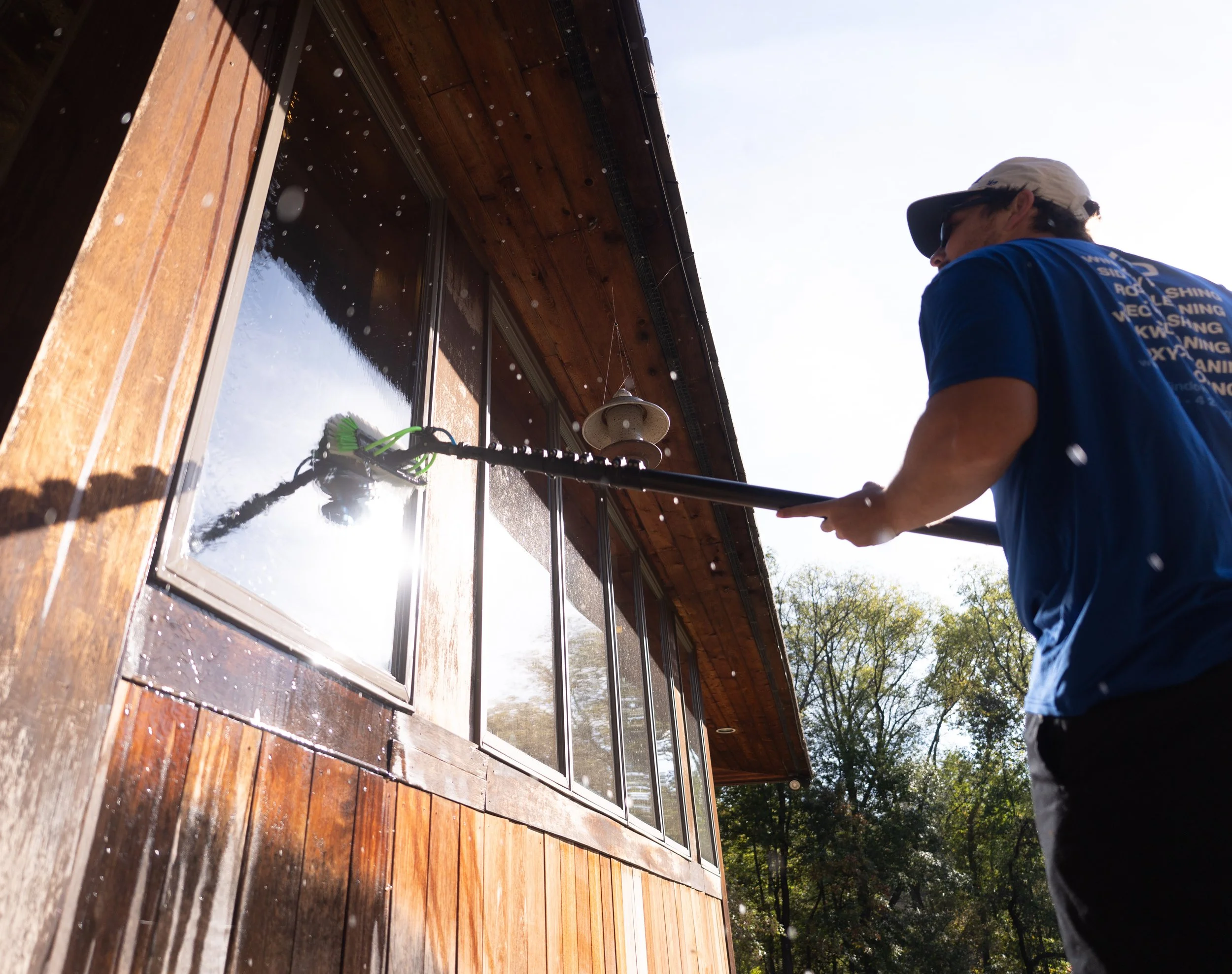 Best window washing method, deionized water fed pole system, in Monterey County and Bay Area California