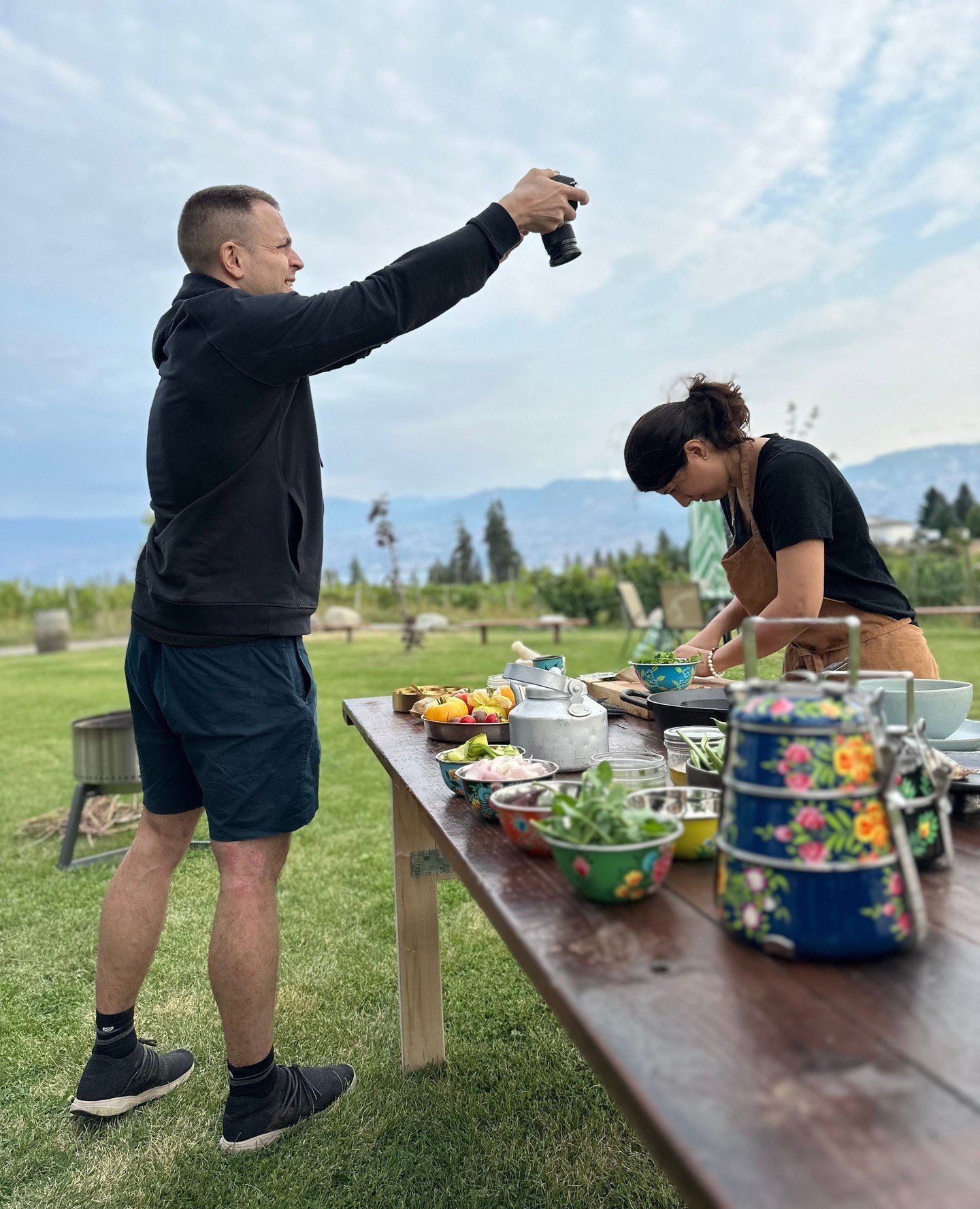 POV: You're on set with us filming the final episode of Not Your Butter Chicken 🥲⁠
⁠
1. Chef @amandosanj preparing our farm-to-table meal.⁠
2. @itsreddy91 in the grapevines of Kalala Organic Estate Winery with Karnail.⁠
3. In the cauliflower crops o