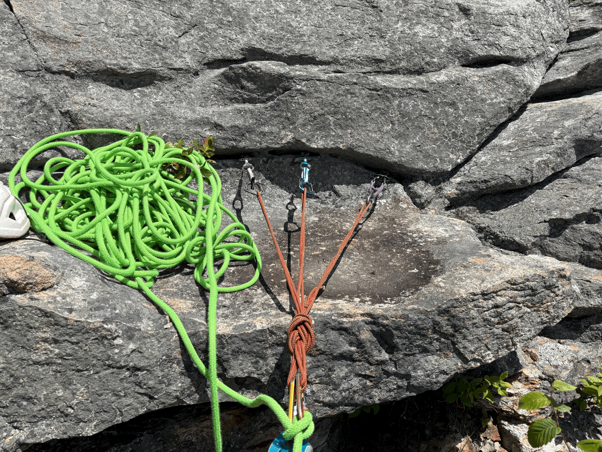 TRAD Climbing Intro At Whitestone Cliffs, Plymouth, CT