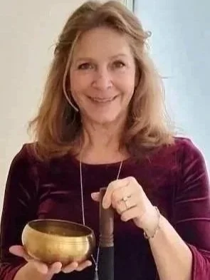 Rest &amp; Refresh ~ A Sound Bath Meditation 