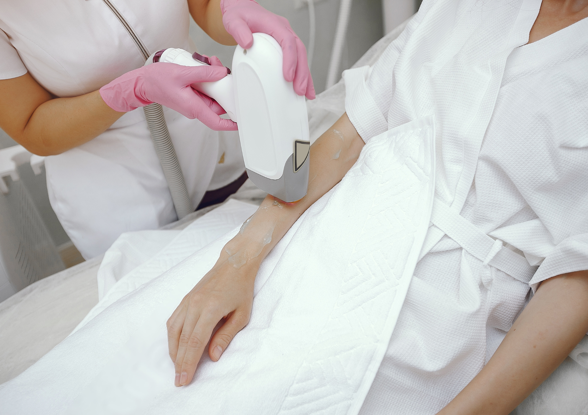 7 Advantages of Choosing Laser Treatment KL