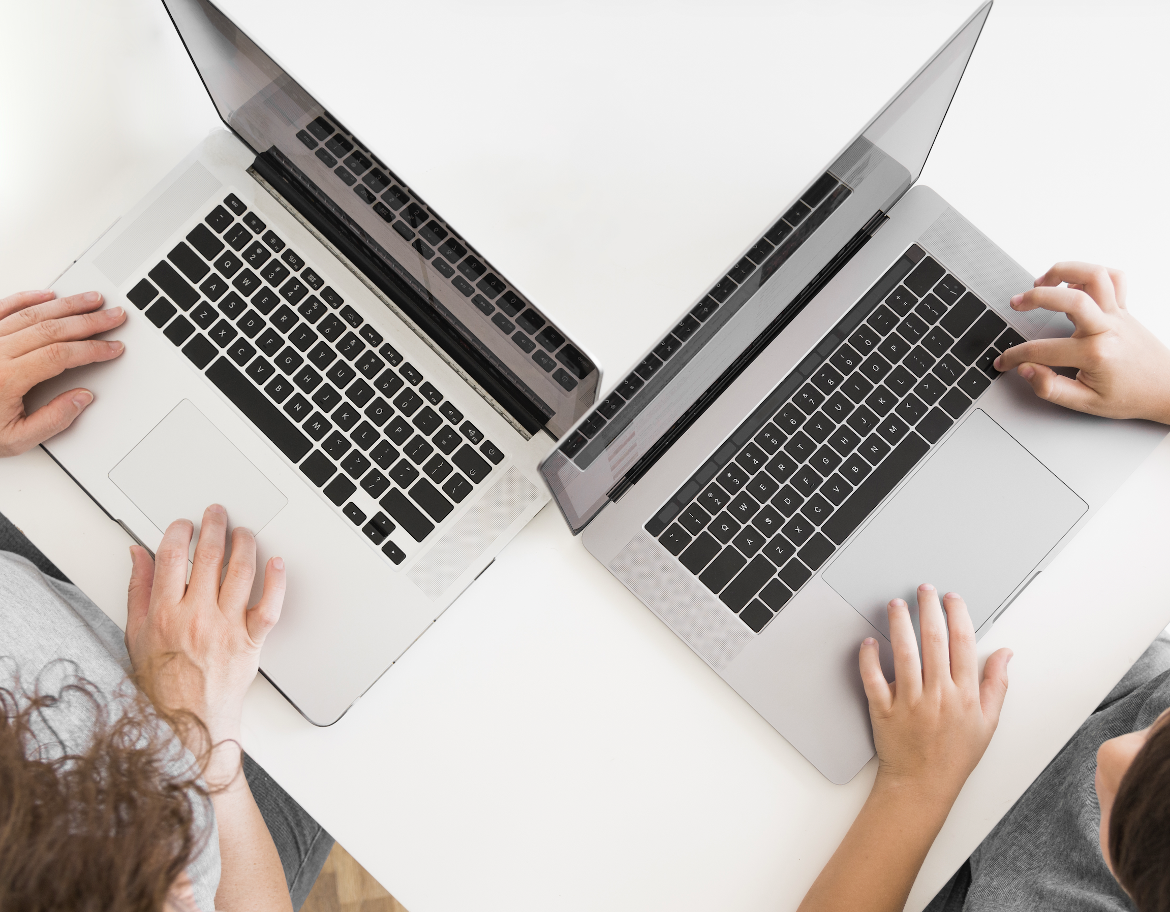The Interior Designer's Guide to Managing Multiple Projects at Once