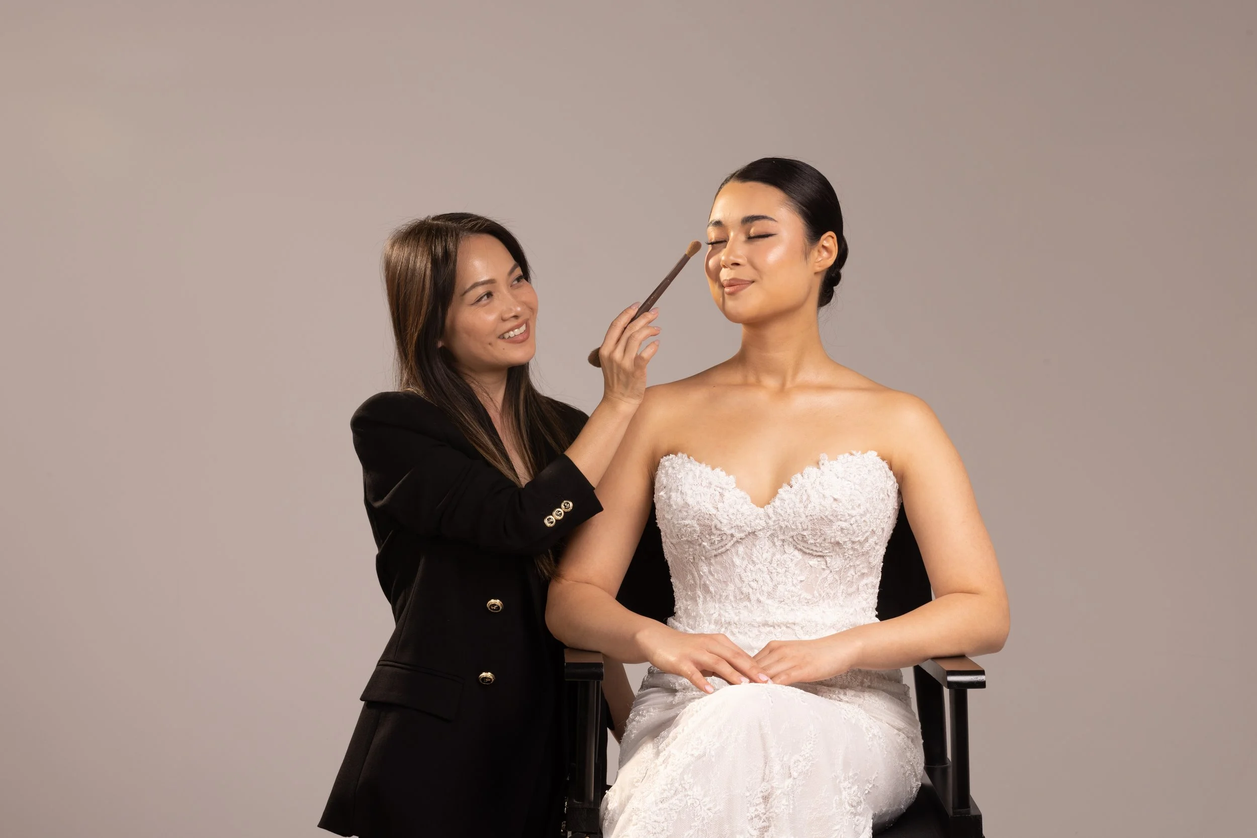 Hong Le Makeup Artist | The Ultimate Asian Makeup Course™