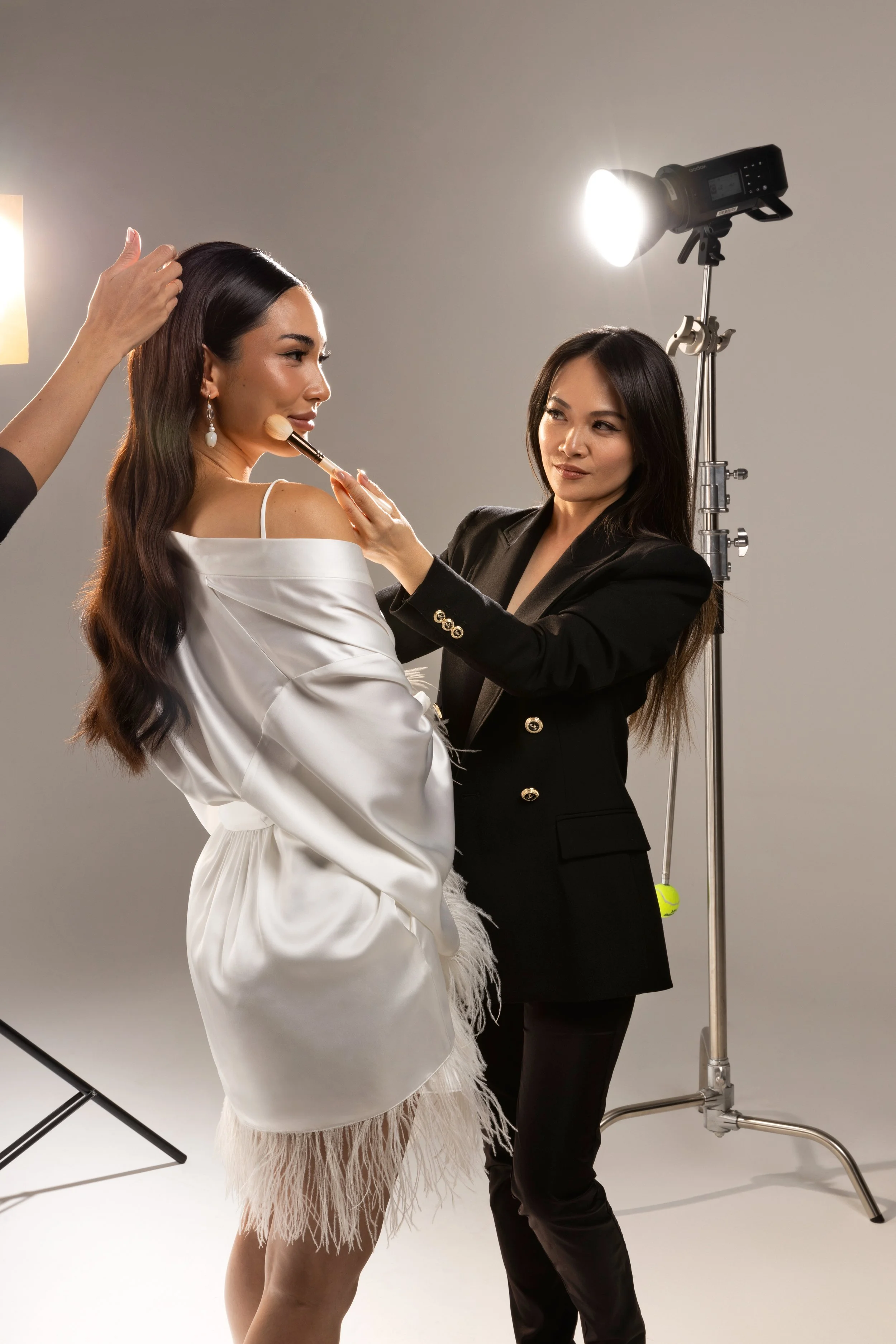 Hong Le Makeup Artist