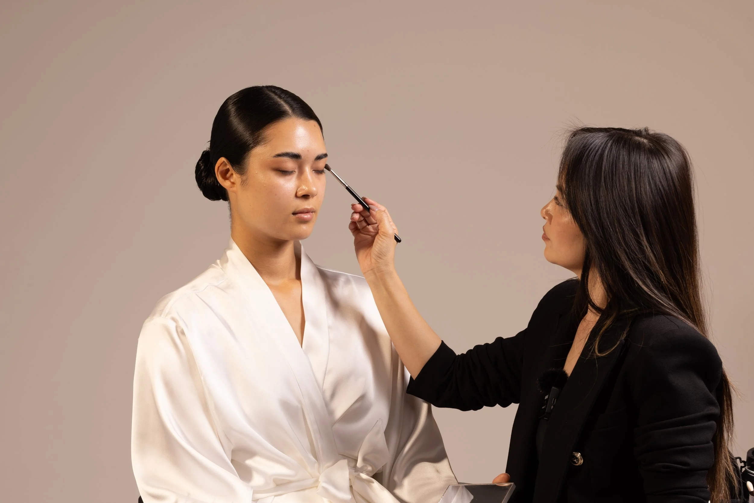 Hong Le | Makeup Artist