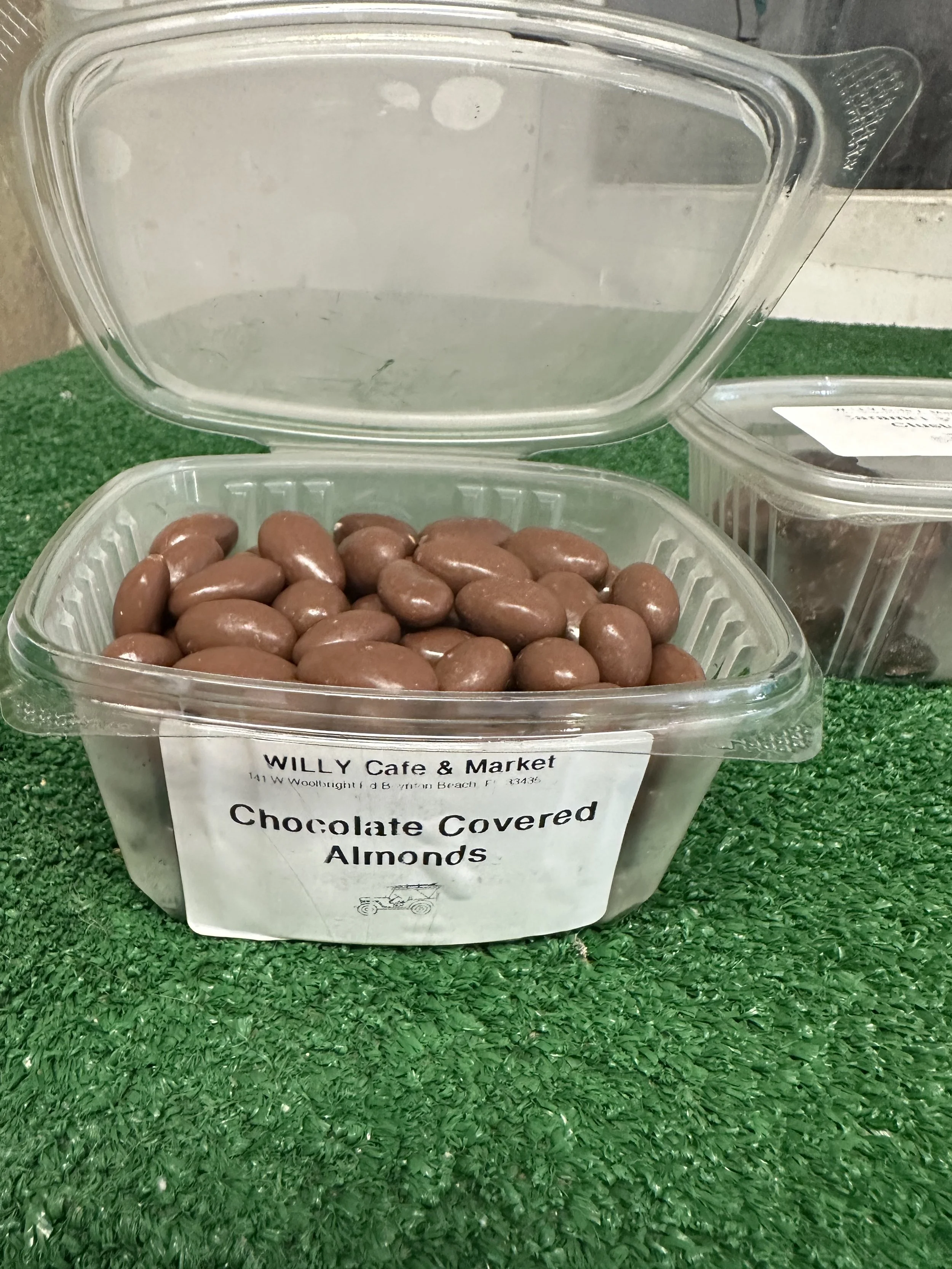 Willy's Chocolate Covered Almonds