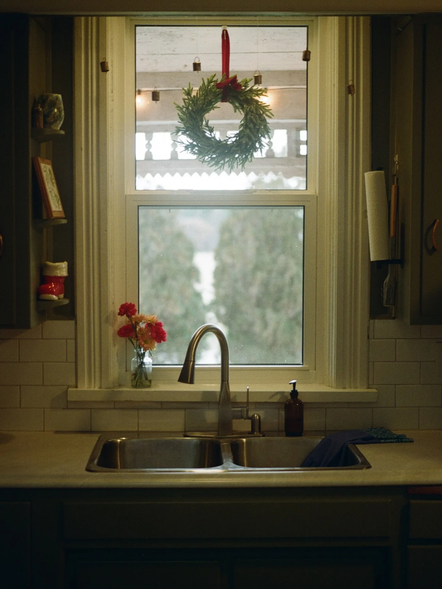 Christmas scenes from the Side Road