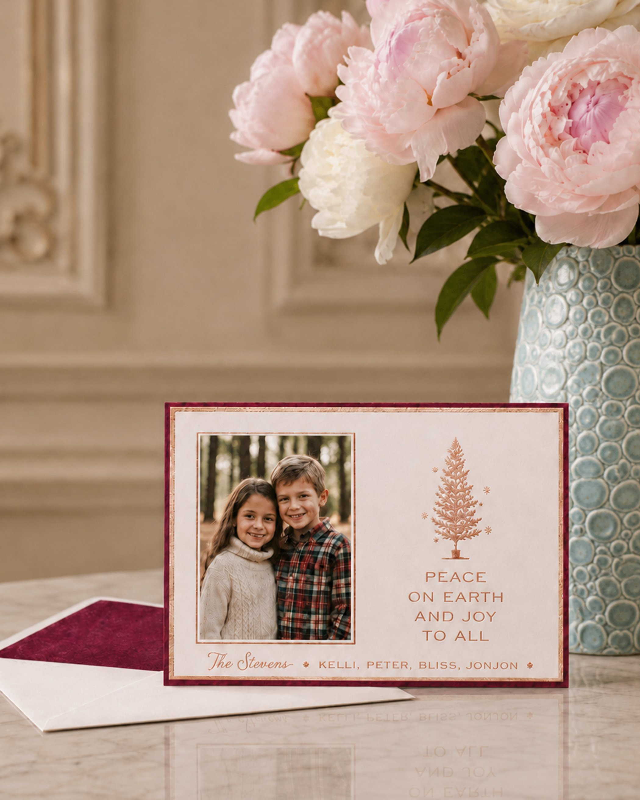 double-hand-border_holiday_card_photo_tree_bellinvito_merlot.jpg