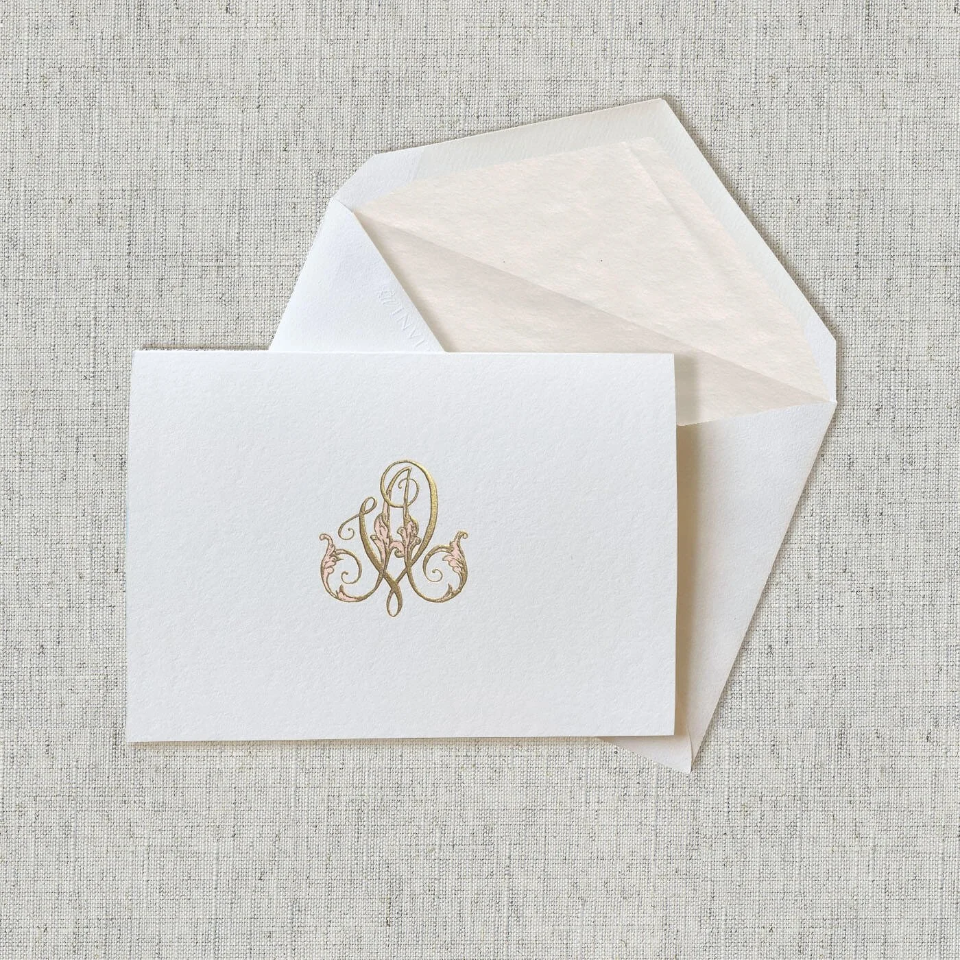 Ivy-trellis_bespoke_stationery_bellinvito-Ivy-monogram.jpg