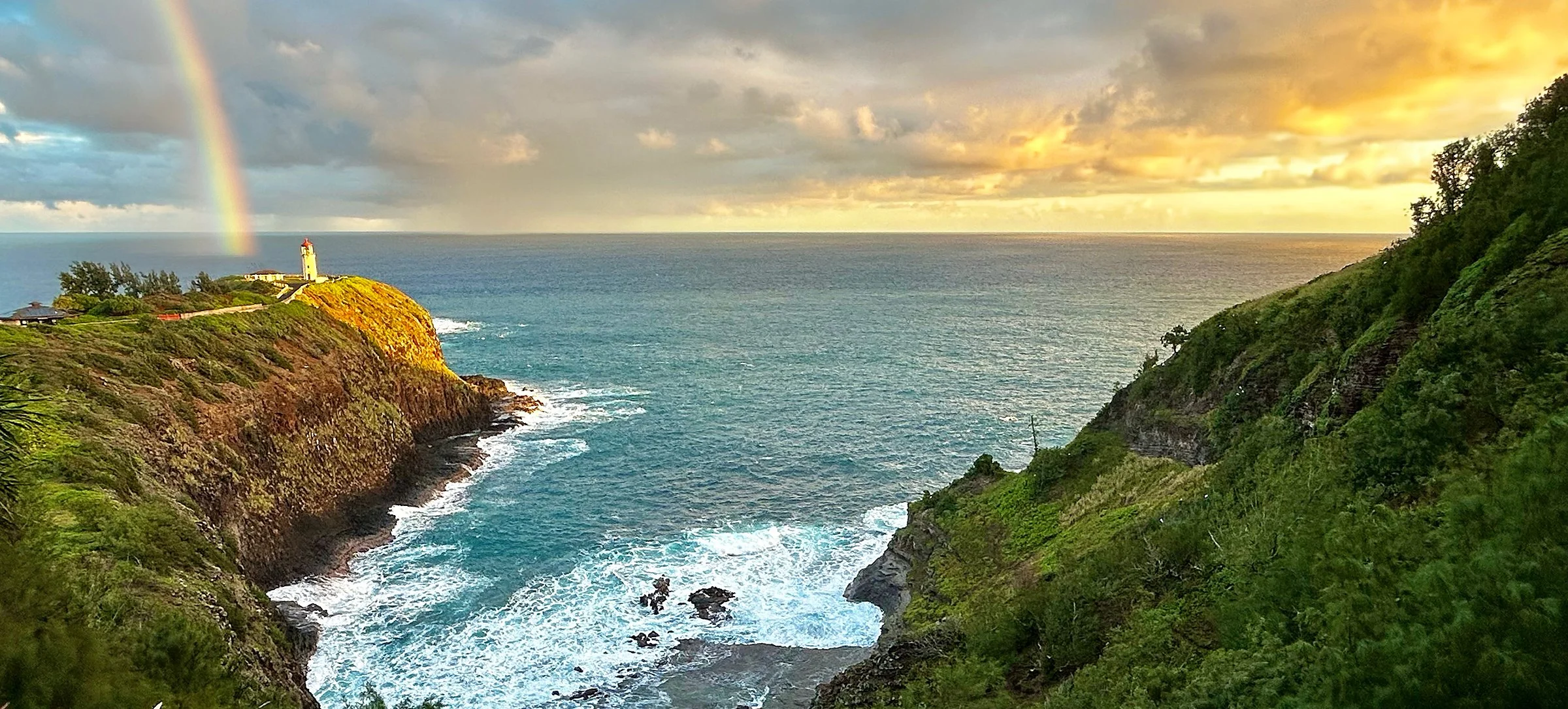 Sunrise rainbow at Kiluea Lighthouse