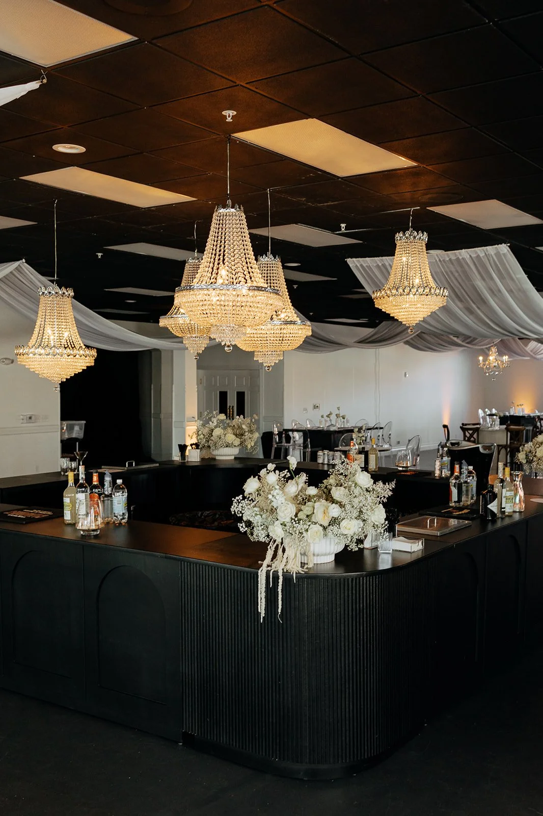 Black 360 Bar (1).jpg