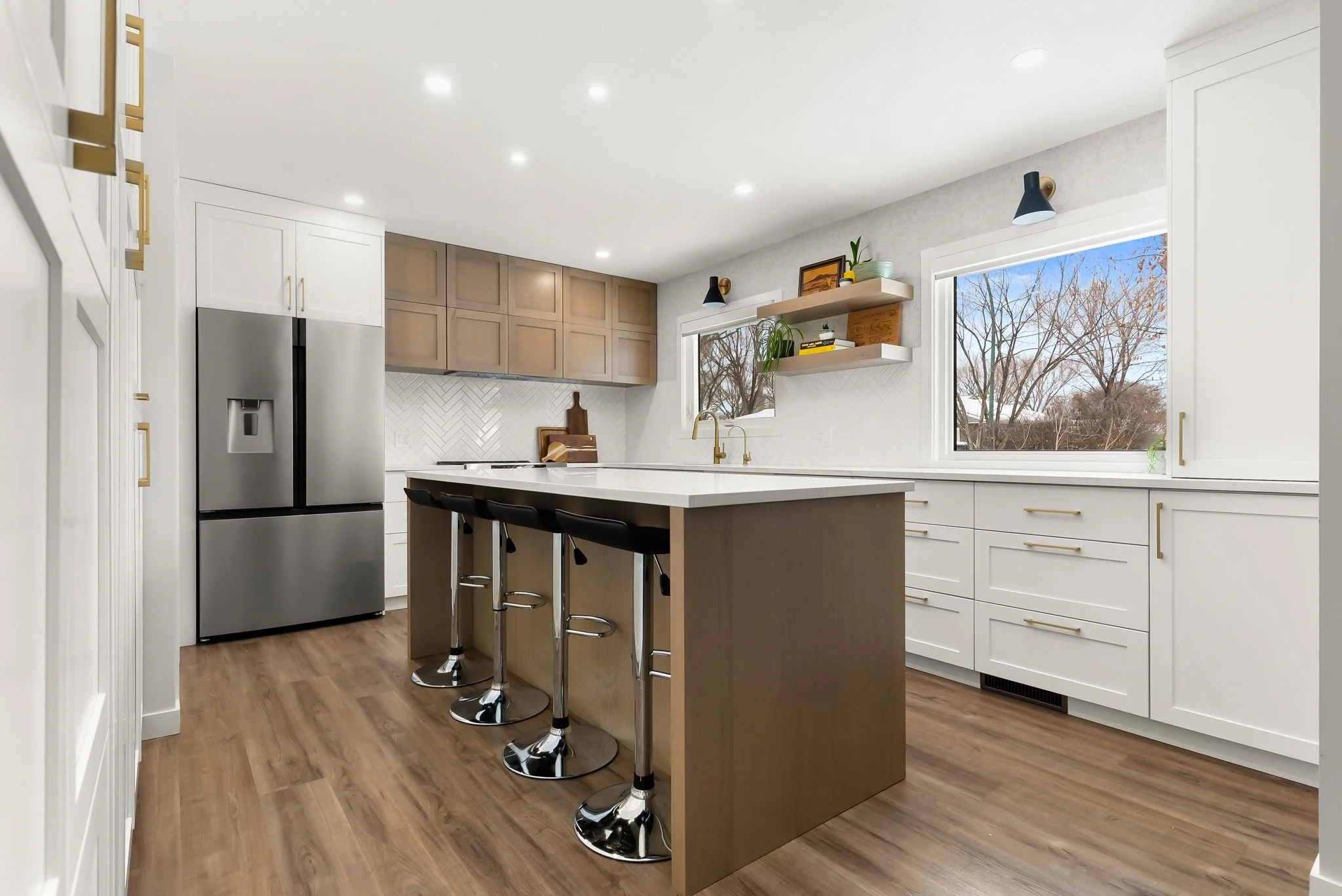 1-web-or-mls-3105-inver-crescent.jpg