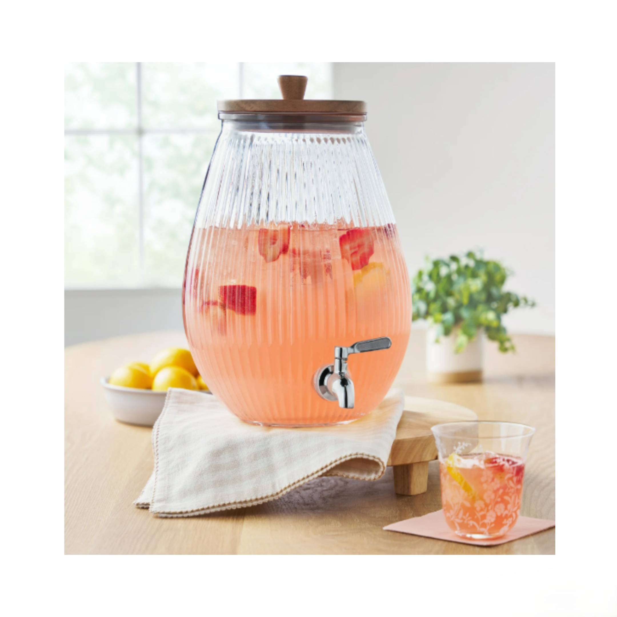 Pioneer Woman 2 Gallons Ribbed Beverage Dispenser 1.png