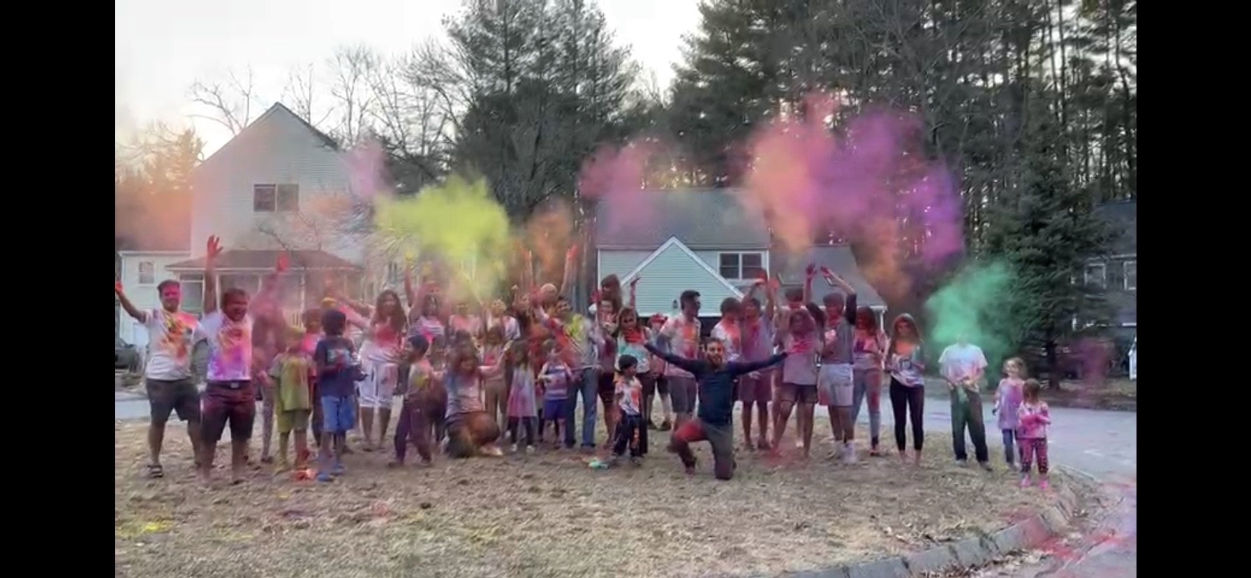 Pho_Holi_Pics.jpeg