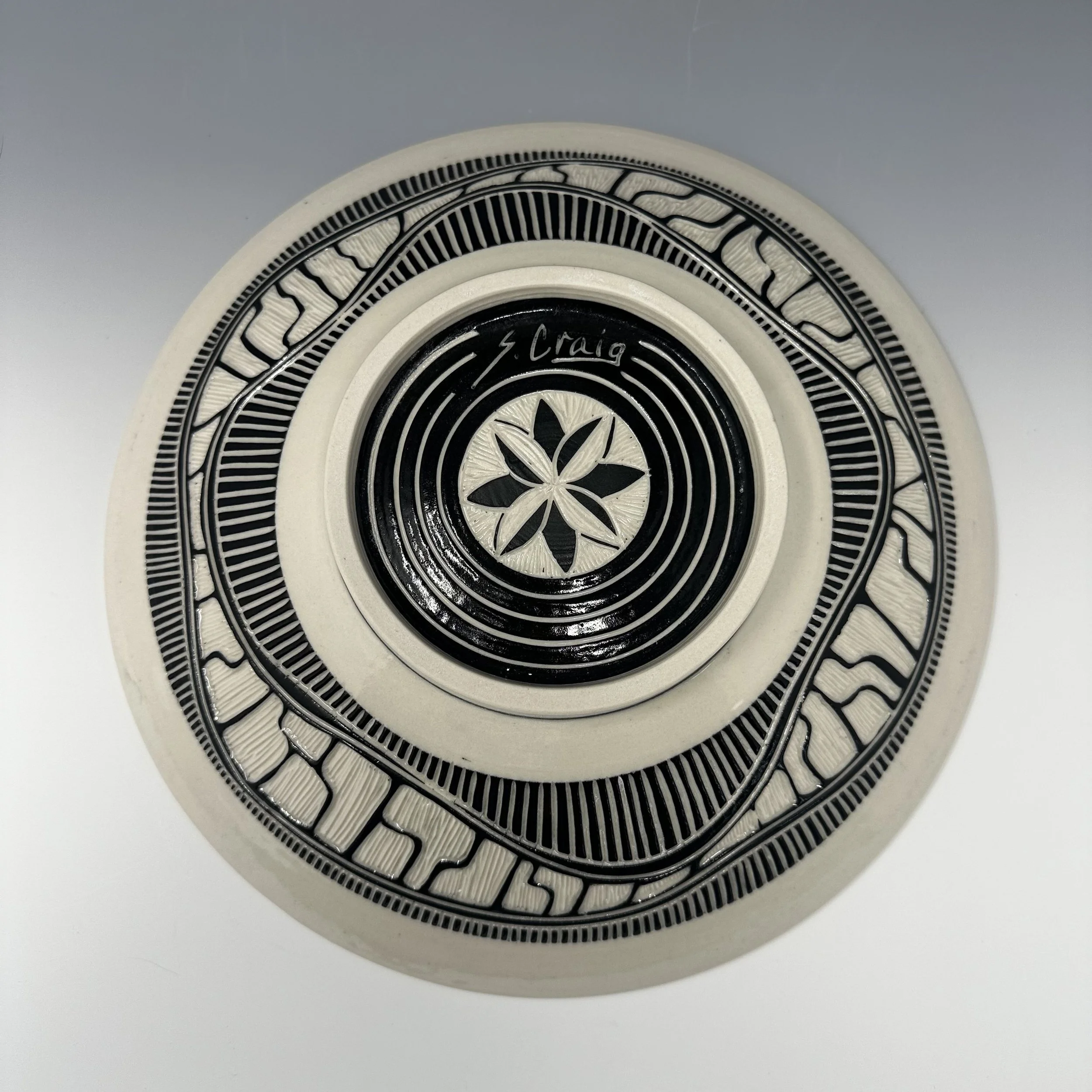 Leaf and Line Bowl 3.jpeg