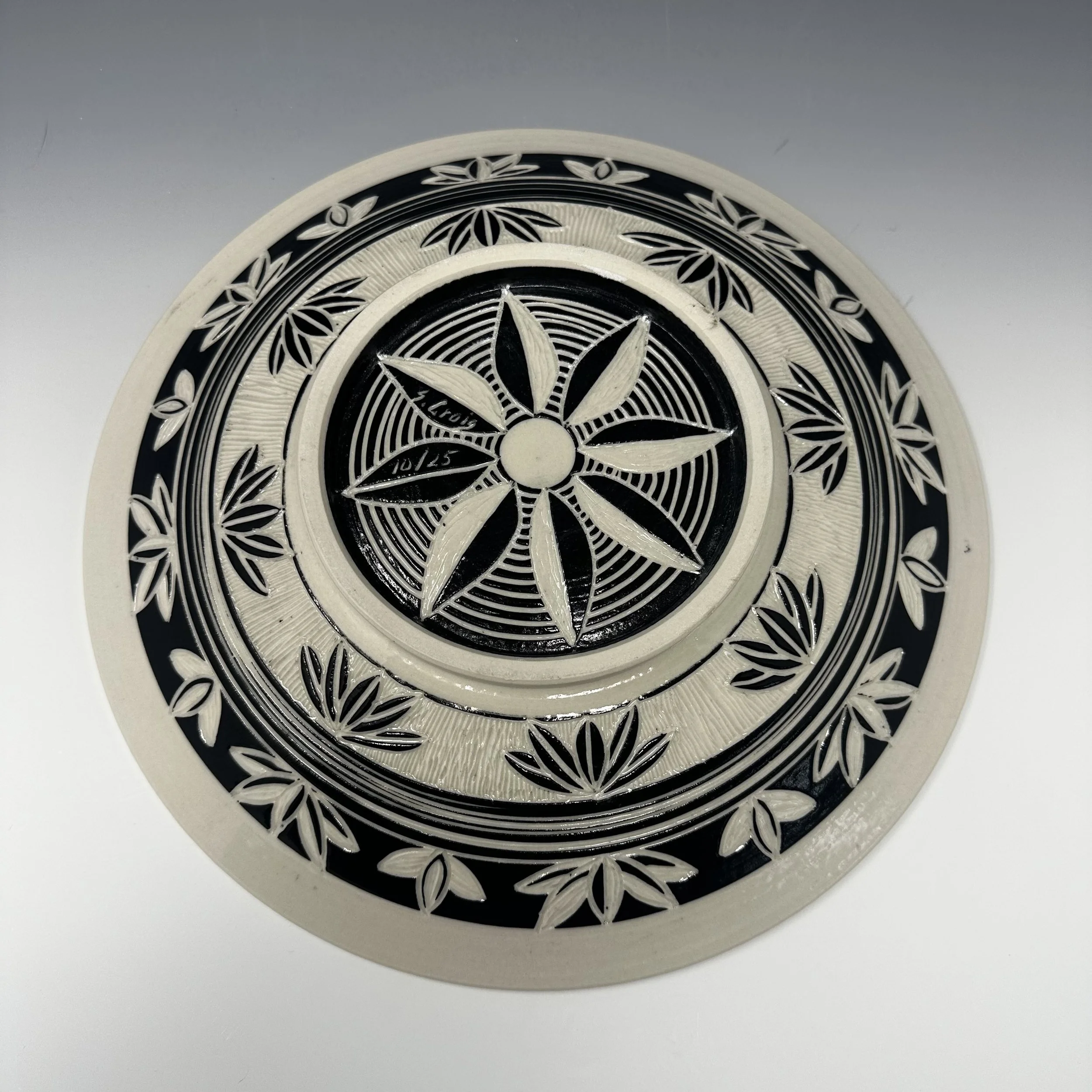 Festive leaf pattern 3.jpeg