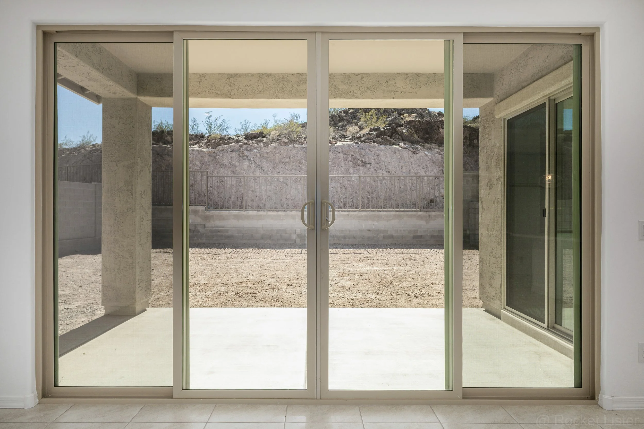 Favs_03:26166.jpg