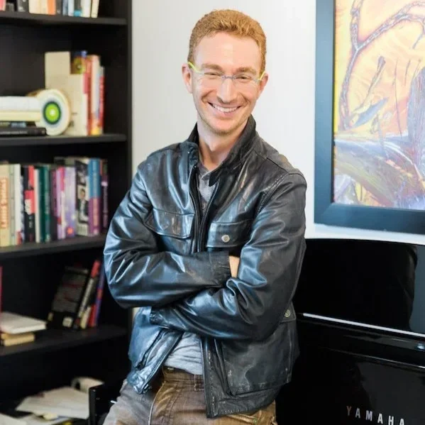 Midday Music Series: Danny Holt, piano