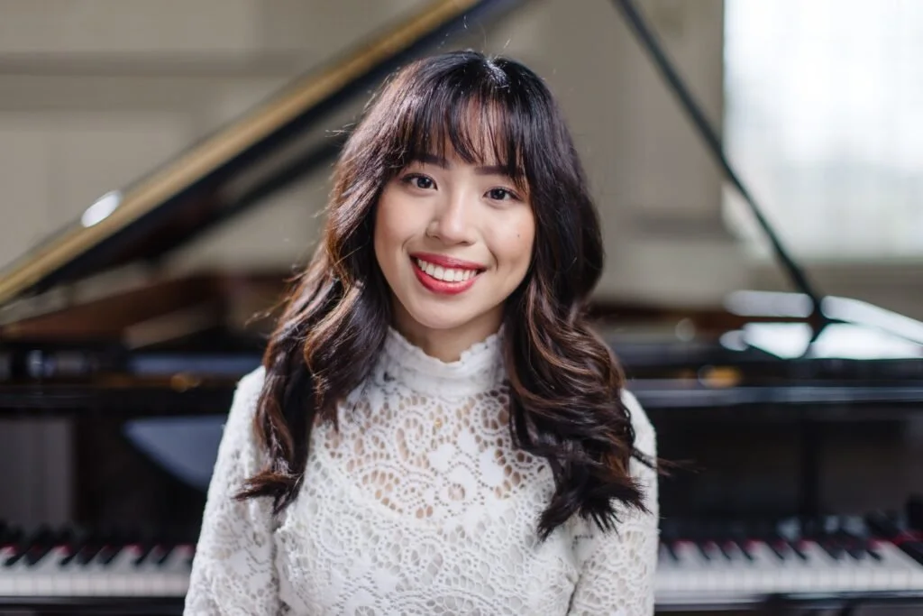 Janice Carissa, piano