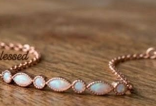 bracelet 1212.PNG