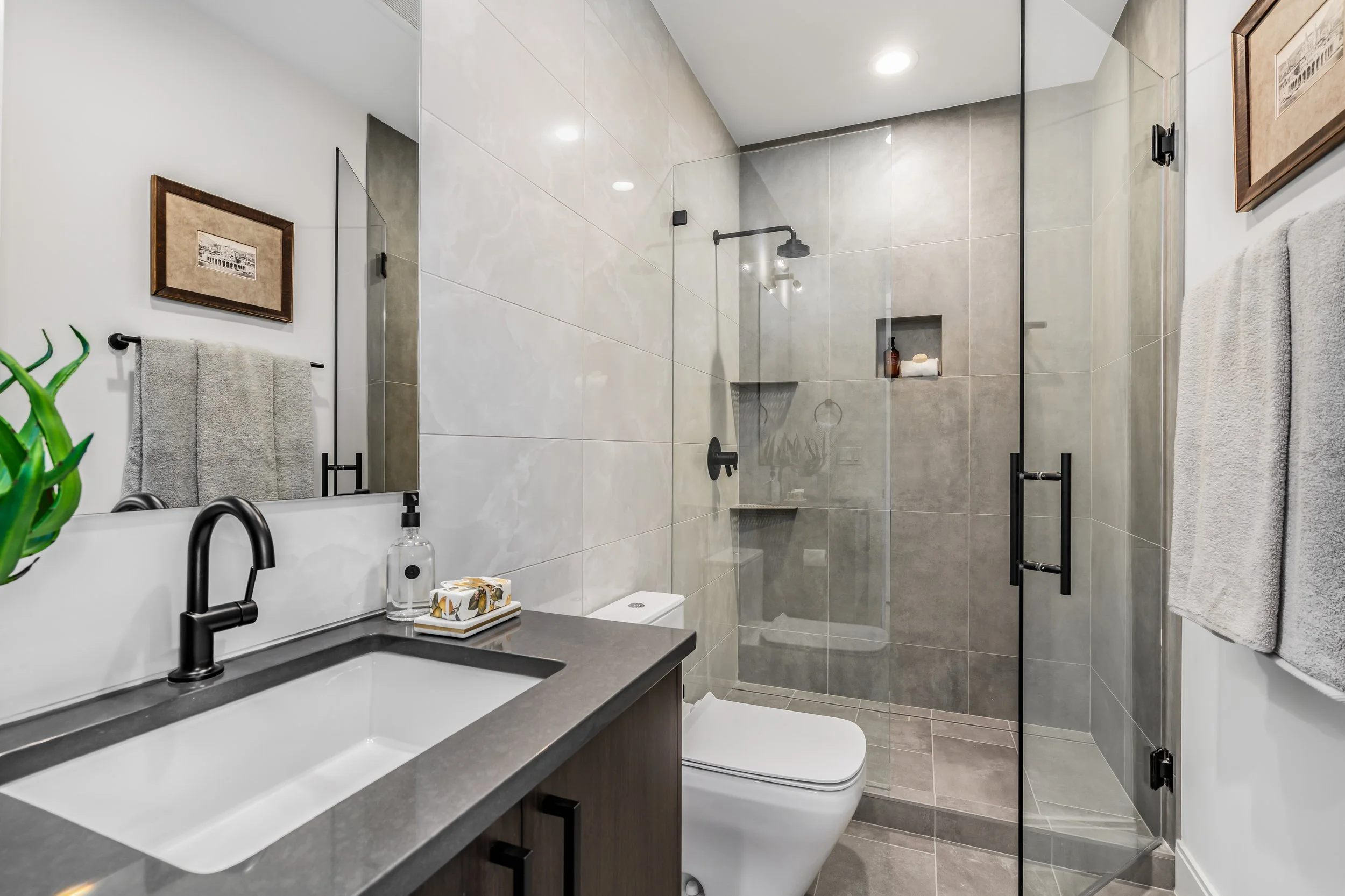 5616 Beach Drive SW (Seattle) - PRINT (13 of 51).jpg