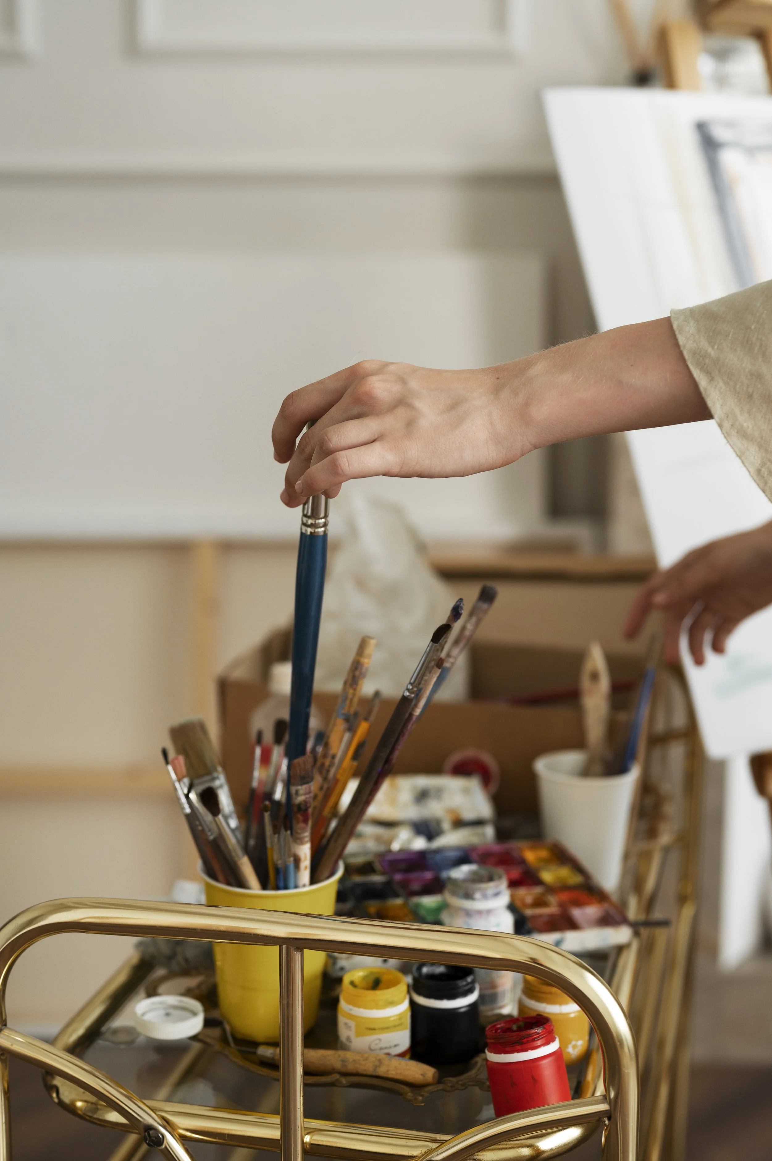 elf 艾爾夫教育機構 - 藝術工作者透過國際藝術英文課程提升專業作品表達與閱讀能力