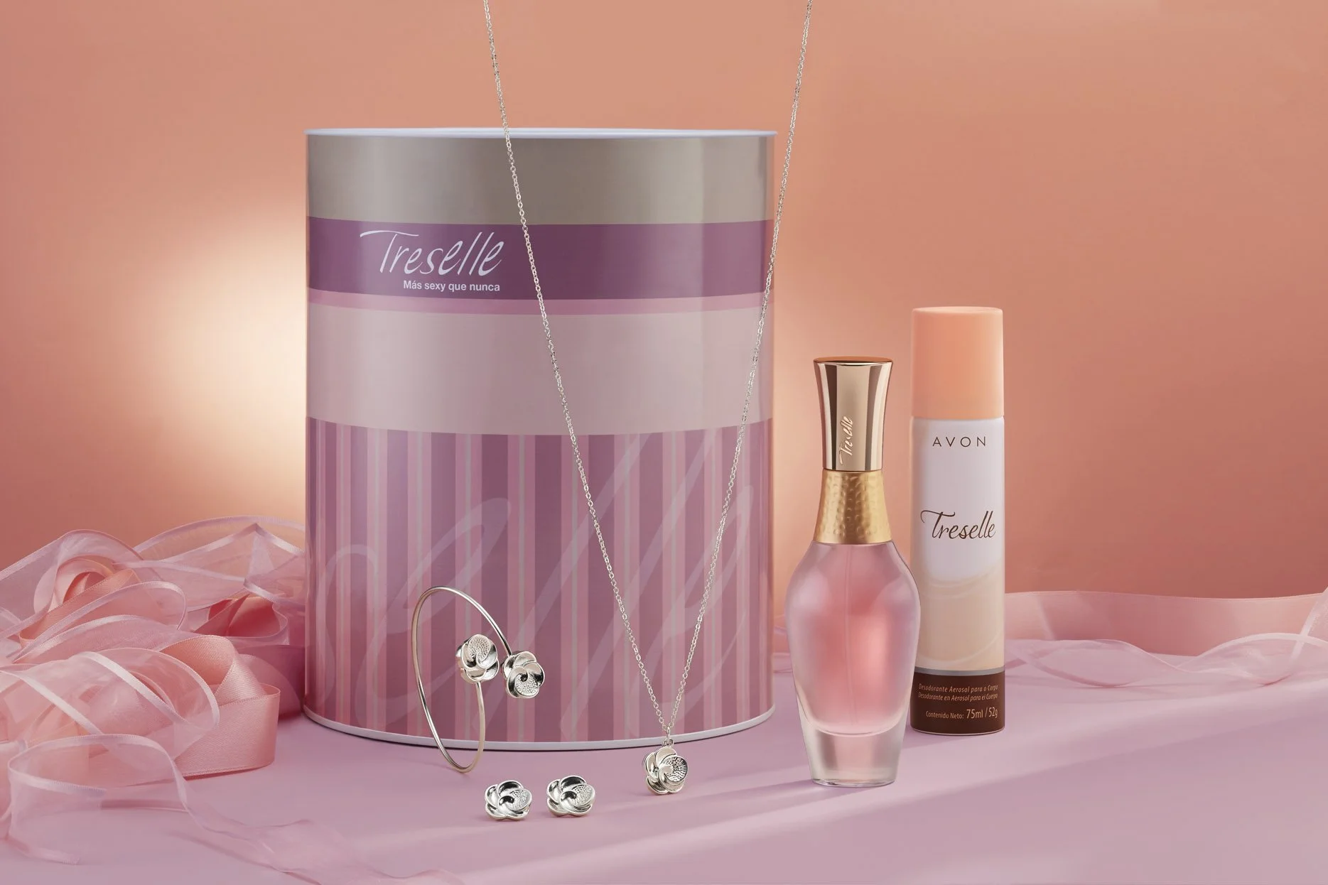 Treselle Set4.jpg
