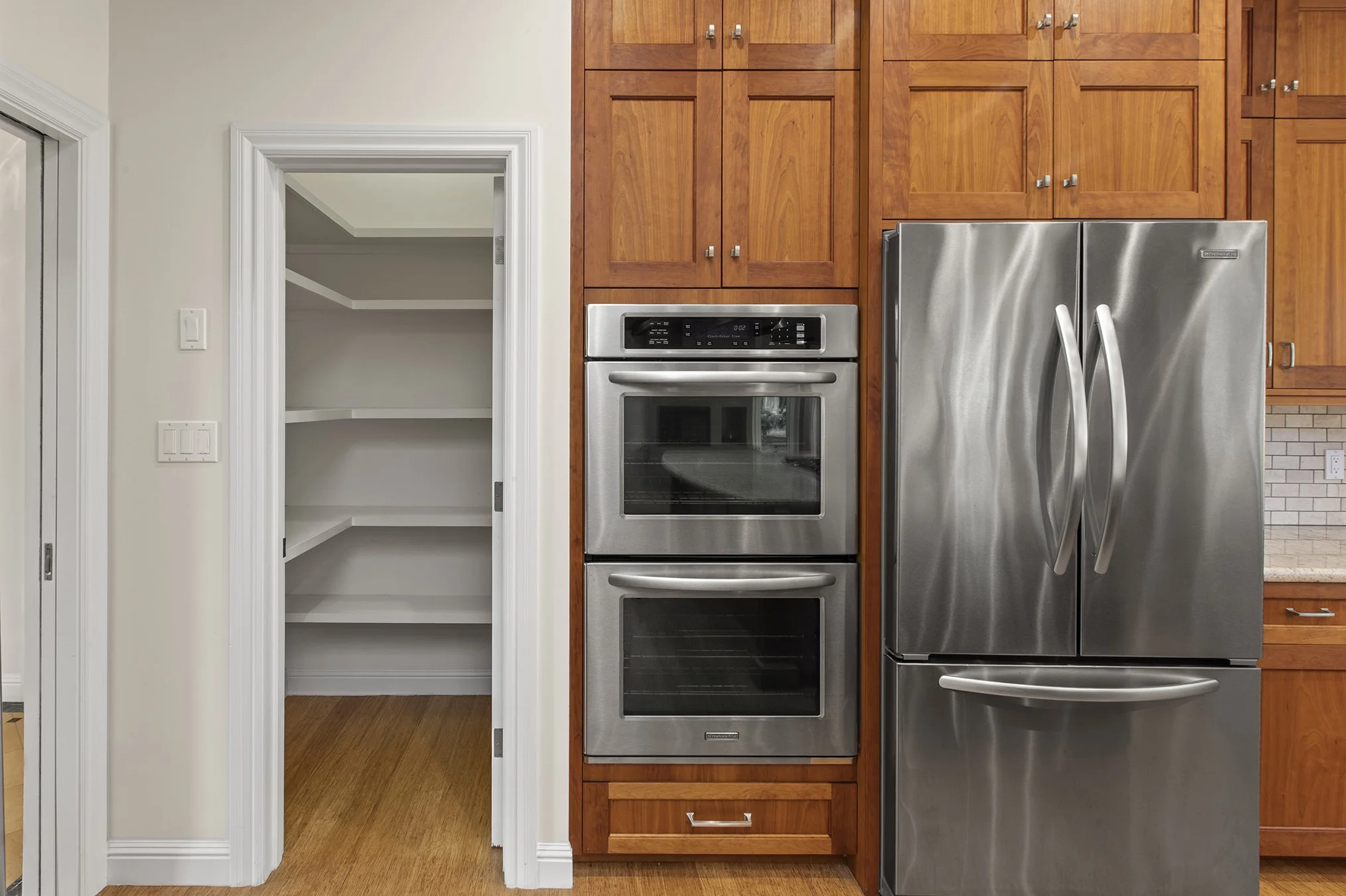 27696Vogue KitchPantry.jpg