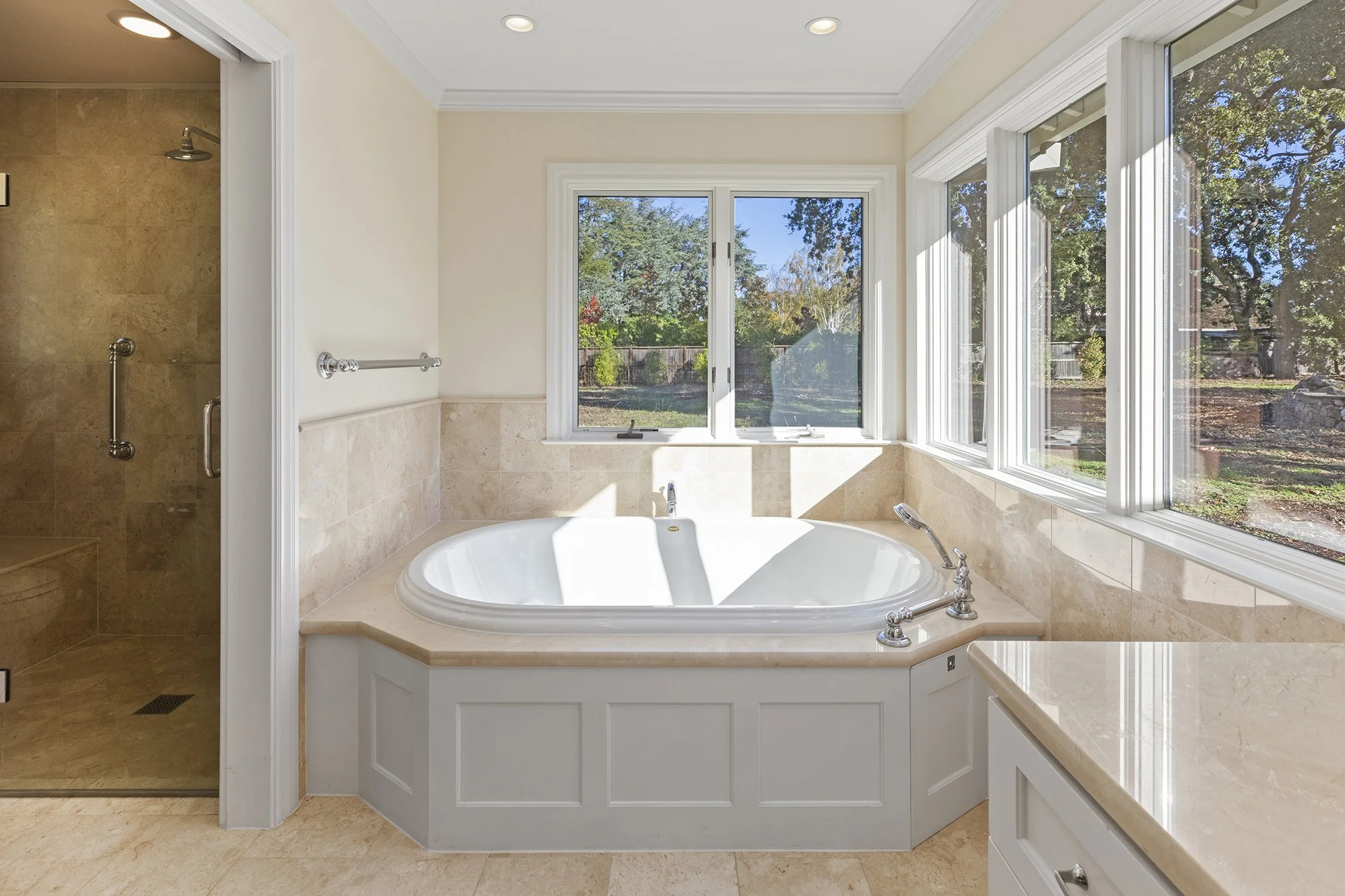 27696Vogue 1Bath6.jpg