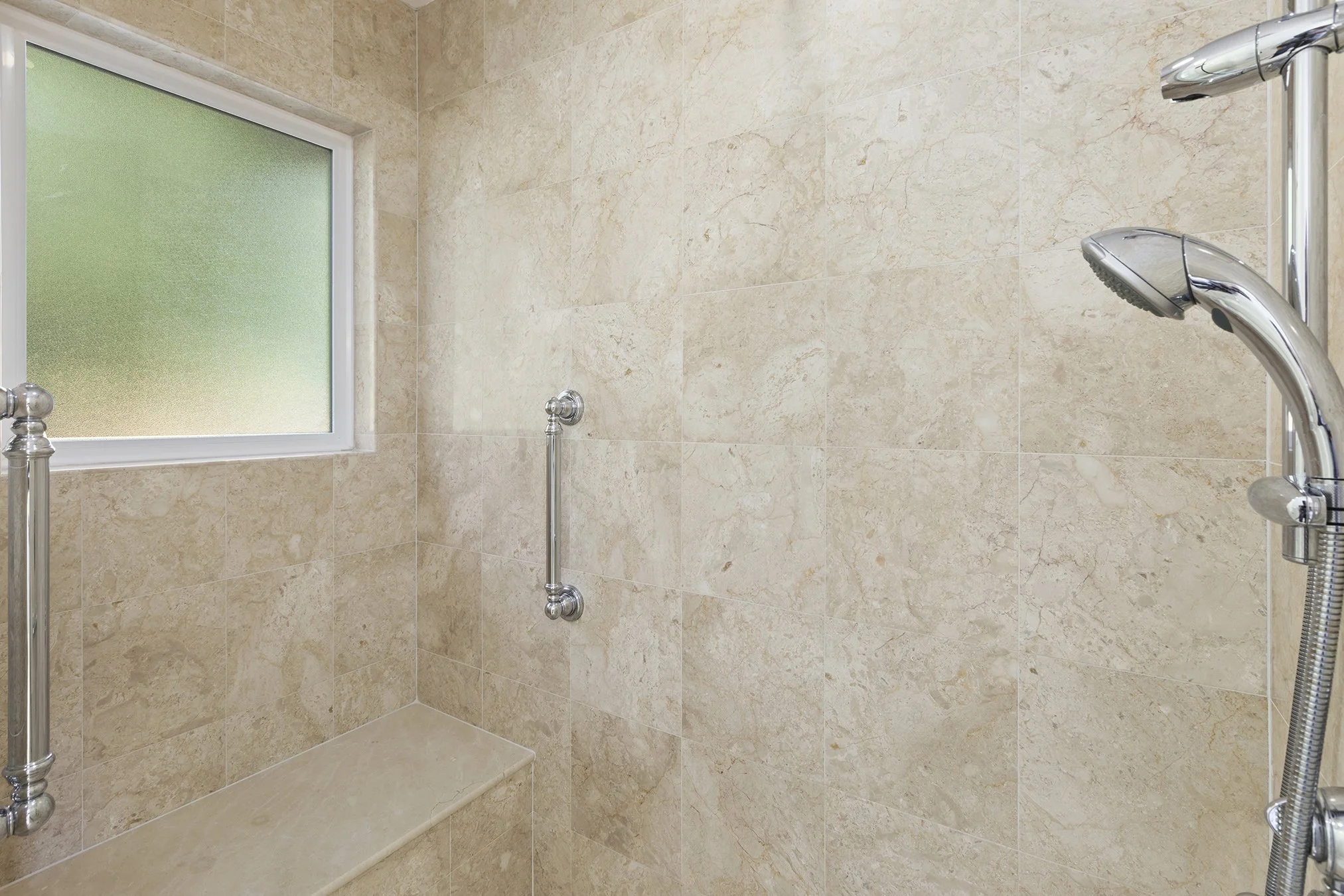 27696Vogue 1Bath5.jpg