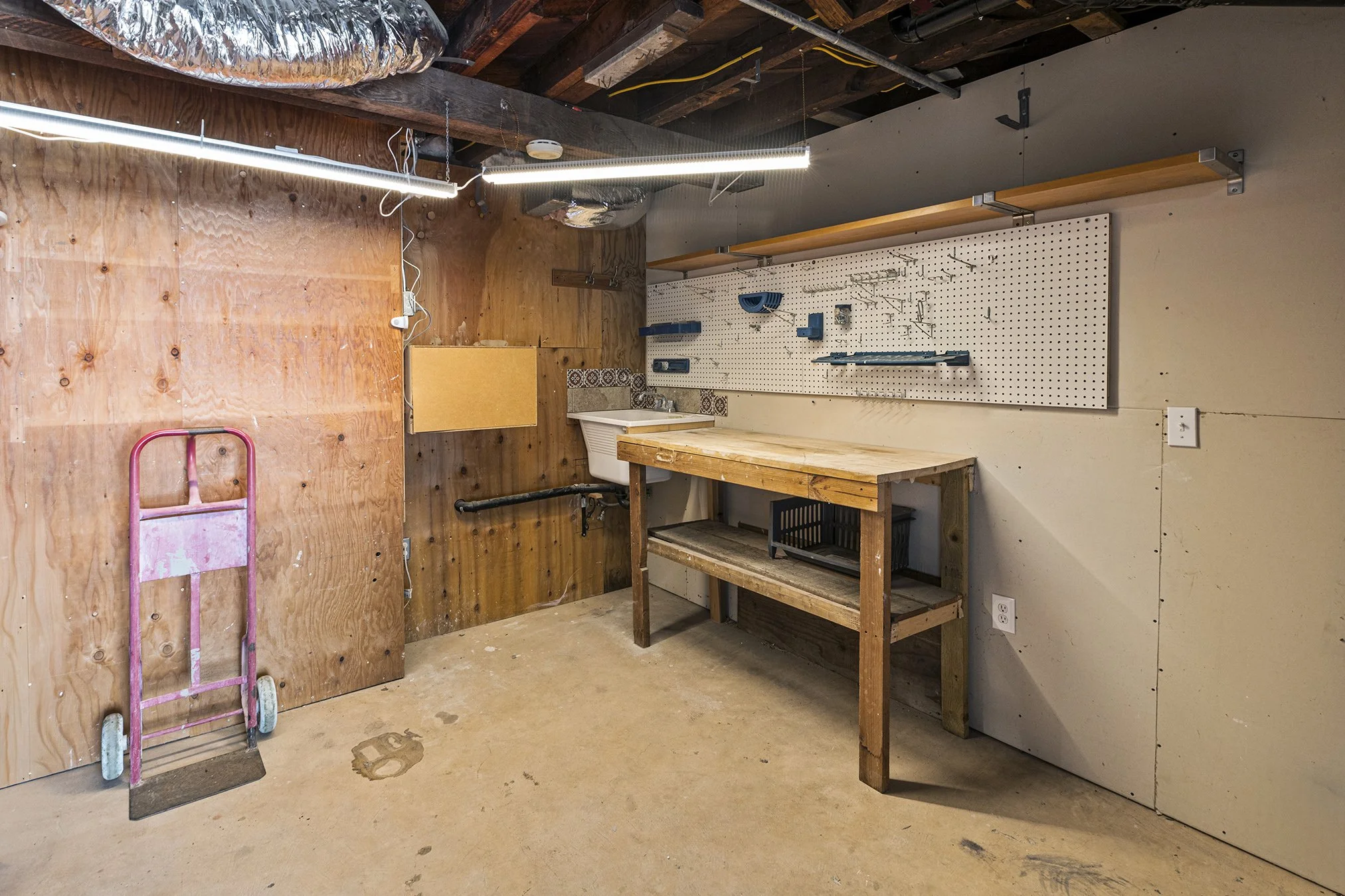 212Gilbert Workshop.jpg