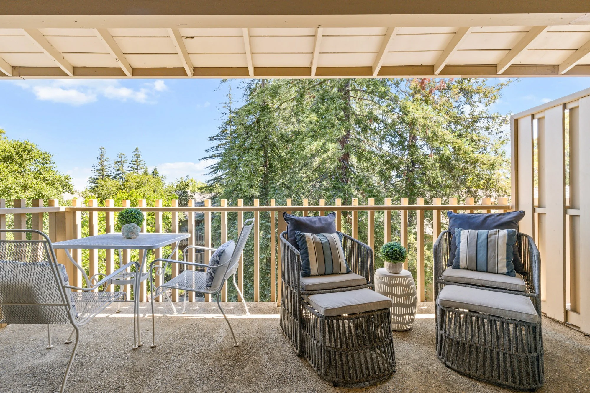 2315_Eastridge_714 (2)-10.jpg